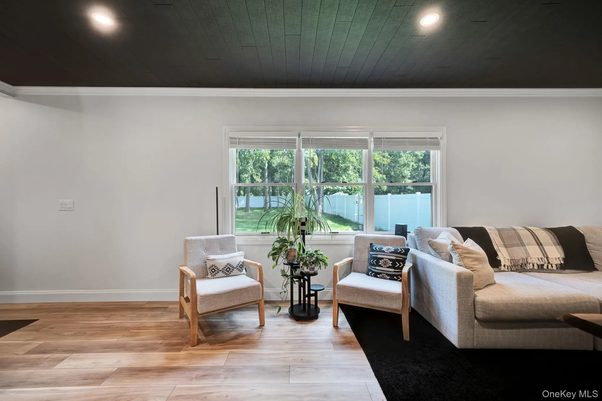 154 End Avenue, Brookhaven, NY, 2 Bedrooms Bedrooms, 4 Rooms Rooms,1 BathroomBathrooms,Residential,For Rent,End,0,1053238 154 End Avenue, Brookhaven, NY, 2 Bedrooms Bedrooms, 4 Rooms Rooms,1 BathroomBathrooms,Residential,For Rent,End,0,1053238
