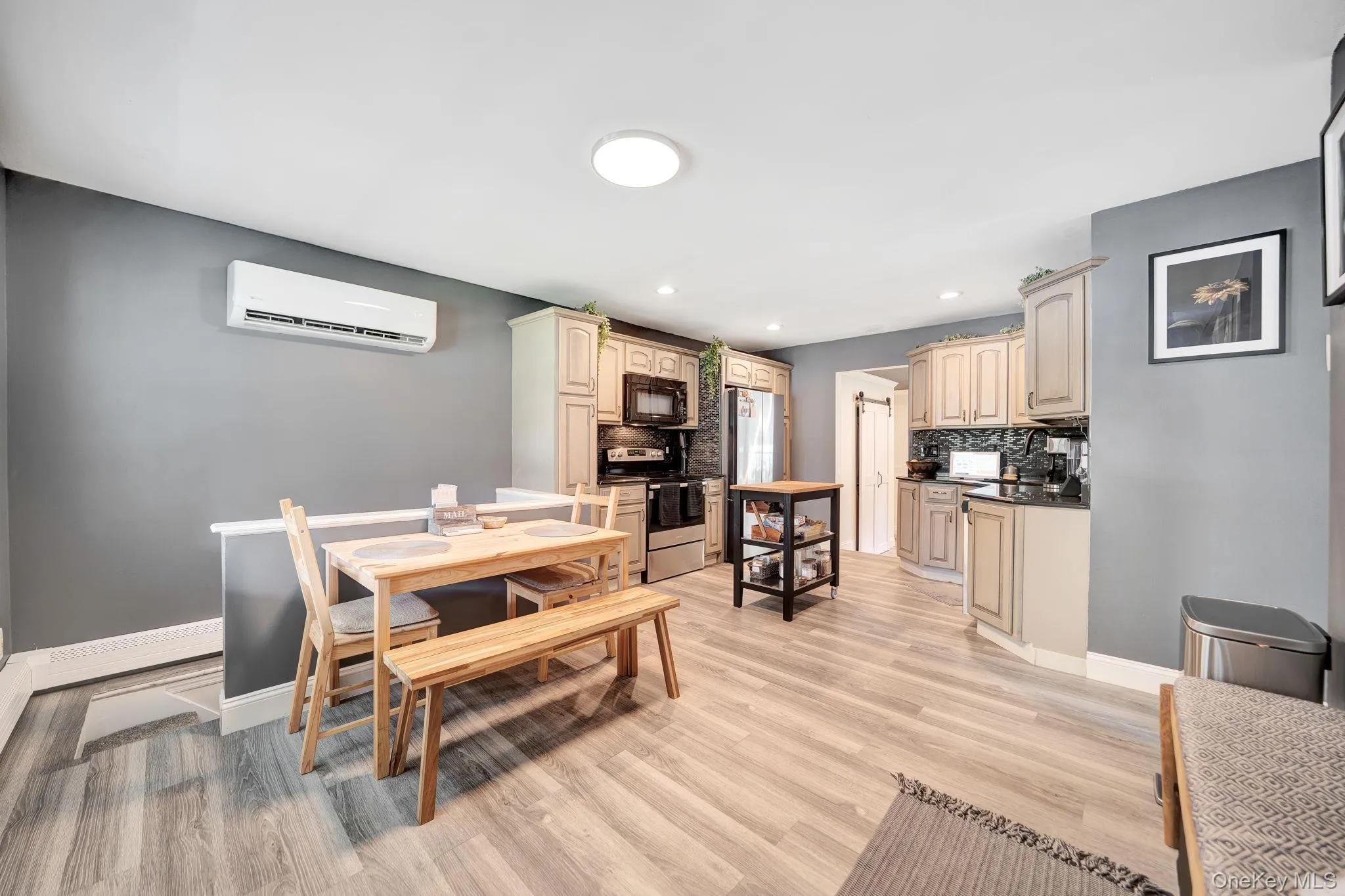 154 End Avenue, Brookhaven, NY, 2 Bedrooms Bedrooms, 4 Rooms Rooms,1 BathroomBathrooms,Residential,For Rent,End,0,1053238 154 End Avenue, Brookhaven, NY, 2 Bedrooms Bedrooms, 4 Rooms Rooms,1 BathroomBathrooms,Residential,For Rent,End,0,1053238