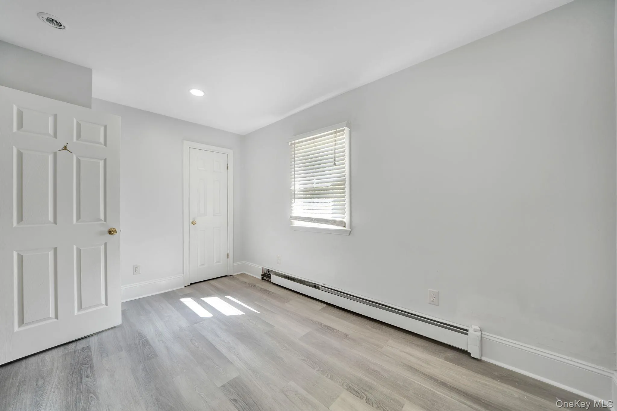 75 Whiskey Road, Brookhaven, NY, 4 Bedrooms Bedrooms, 8 Rooms Rooms,4 BathroomsBathrooms,Residential,For Rent,Whiskey,0,1053239 75 Whiskey Road, Brookhaven, NY, 4 Bedrooms Bedrooms, 8 Rooms Rooms,4 BathroomsBathrooms,Residential,For Rent,Whiskey,0,1053239