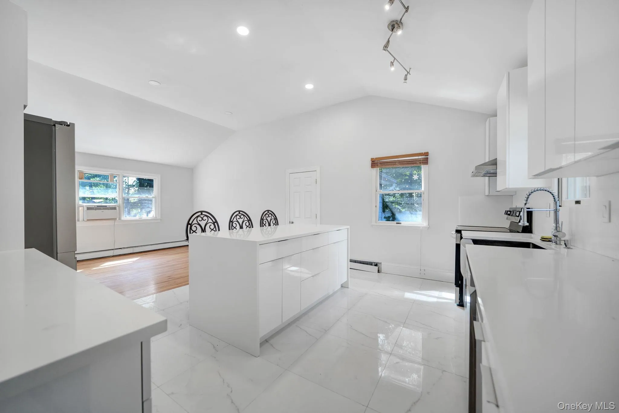 75 Whiskey Road, Brookhaven, NY, 4 Bedrooms Bedrooms, 8 Rooms Rooms,4 BathroomsBathrooms,Residential,For Rent,Whiskey,0,1053239 75 Whiskey Road, Brookhaven, NY, 4 Bedrooms Bedrooms, 8 Rooms Rooms,4 BathroomsBathrooms,Residential,For Rent,Whiskey,0,1053239