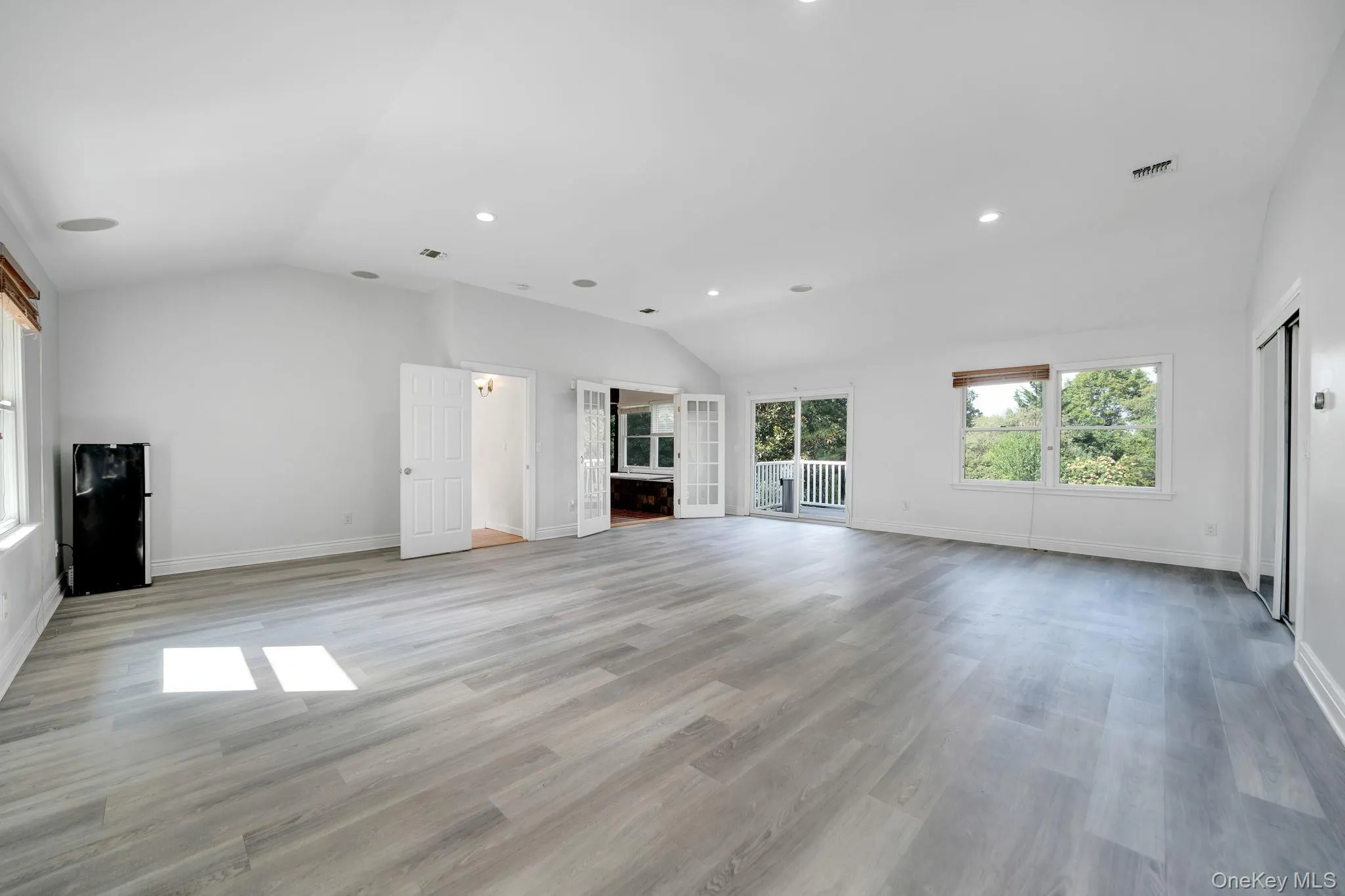 75 Whiskey Road, Brookhaven, NY, 4 Bedrooms Bedrooms, 8 Rooms Rooms,4 BathroomsBathrooms,Residential,For Rent,Whiskey,0,1053239 75 Whiskey Road, Brookhaven, NY, 4 Bedrooms Bedrooms, 8 Rooms Rooms,4 BathroomsBathrooms,Residential,For Rent,Whiskey,0,1053239
