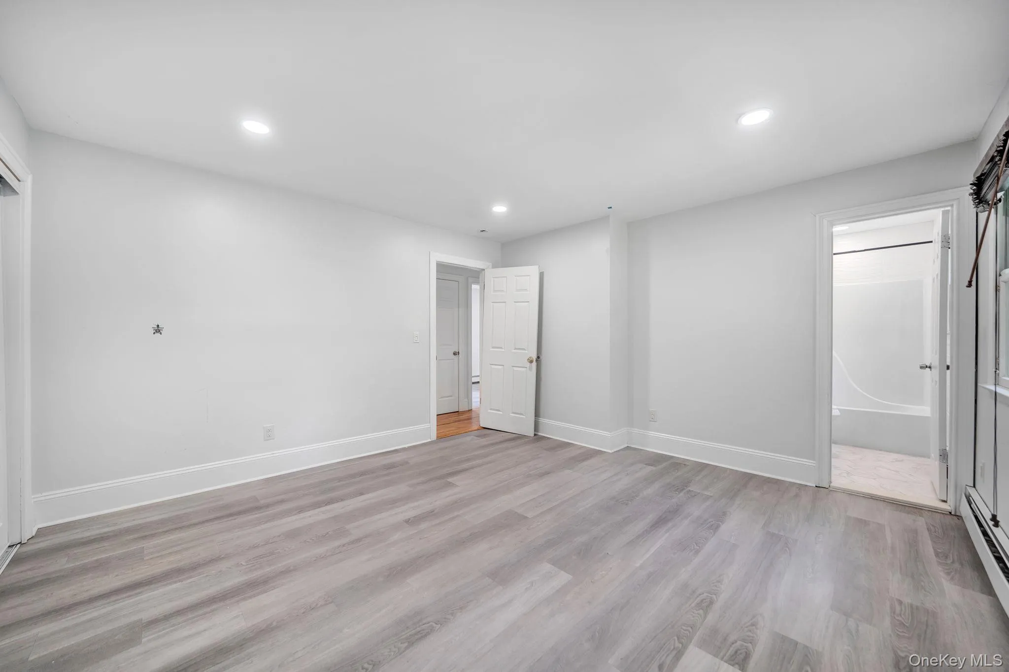 75 Whiskey Road, Brookhaven, NY, 4 Bedrooms Bedrooms, 8 Rooms Rooms,4 BathroomsBathrooms,Residential,For Rent,Whiskey,0,1053239 75 Whiskey Road, Brookhaven, NY, 4 Bedrooms Bedrooms, 8 Rooms Rooms,4 BathroomsBathrooms,Residential,For Rent,Whiskey,0,1053239