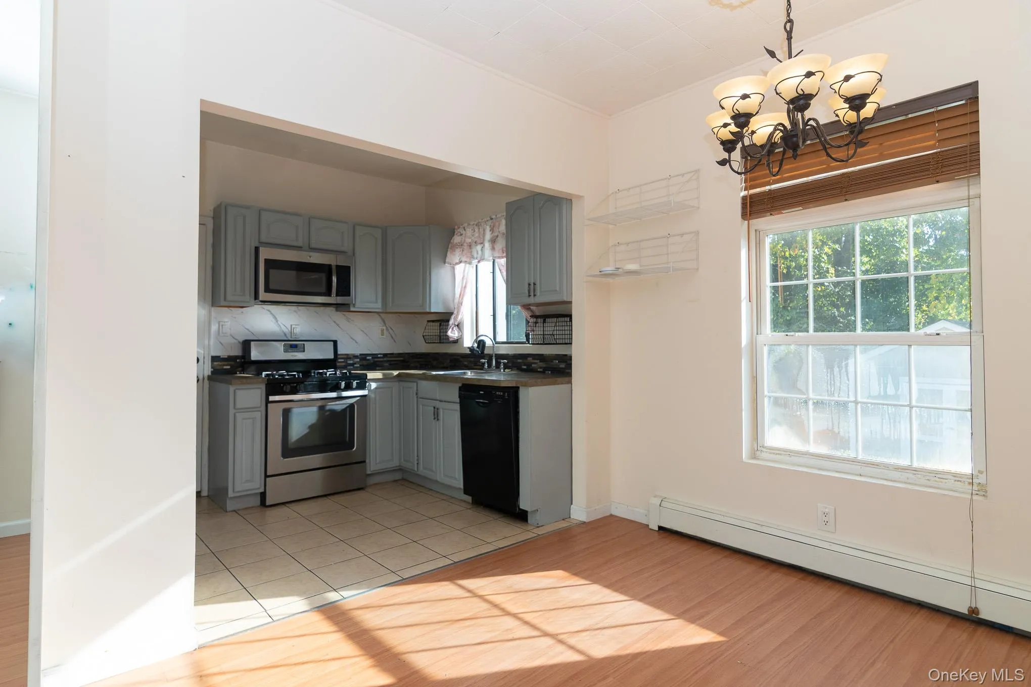 102 Sproat Street, Middletown, NY, 2 Bedrooms Bedrooms, 5 Rooms Rooms,1 BathroomBathrooms,Residential,For Rent,Sproat,0,1053243 102 Sproat Street, Middletown, NY, 2 Bedrooms Bedrooms, 5 Rooms Rooms,1 BathroomBathrooms,Residential,For Rent,Sproat,0,1053243