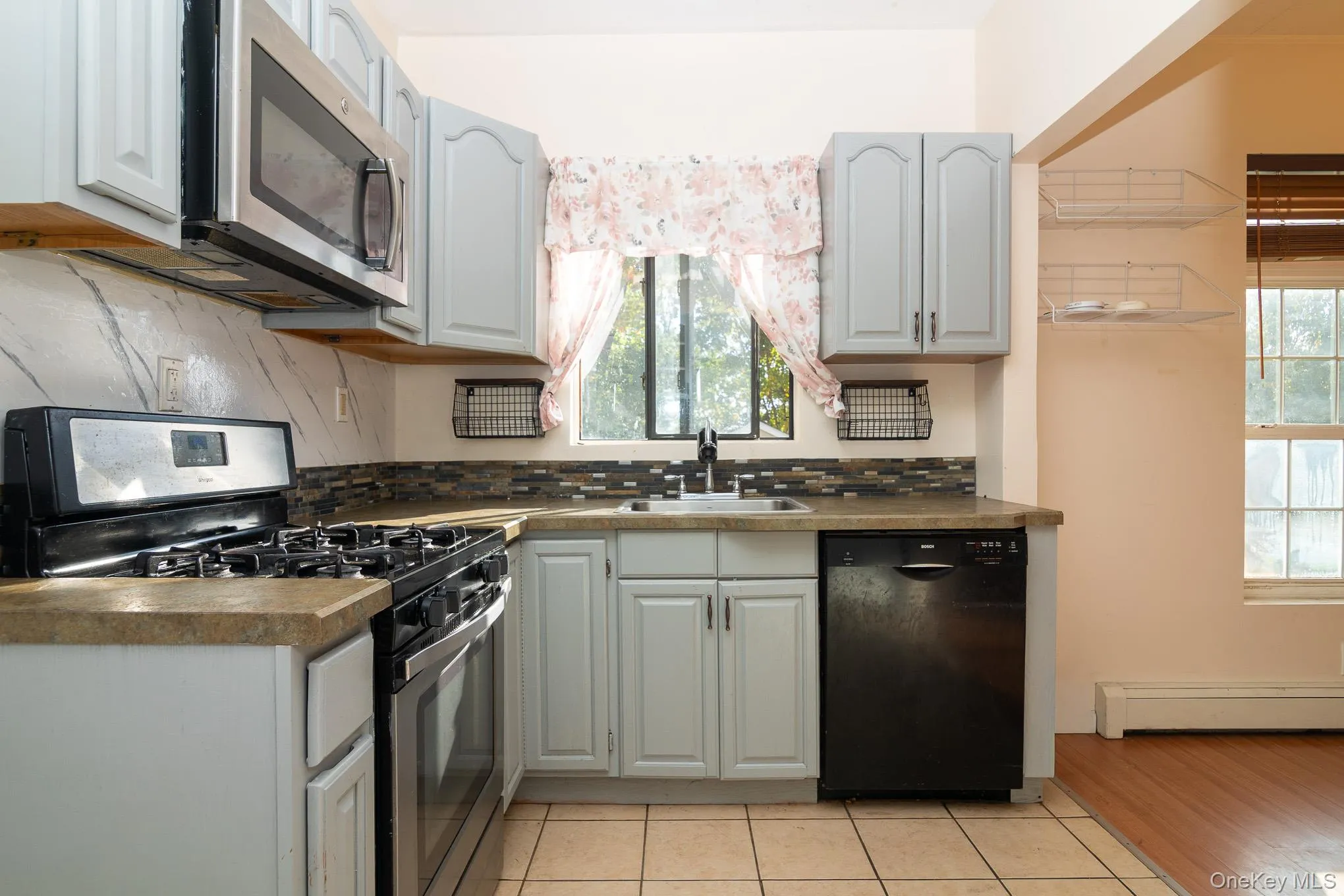 102 Sproat Street, Middletown, NY, 2 Bedrooms Bedrooms, 5 Rooms Rooms,1 BathroomBathrooms,Residential,For Rent,Sproat,0,1053243 102 Sproat Street, Middletown, NY, 2 Bedrooms Bedrooms, 5 Rooms Rooms,1 BathroomBathrooms,Residential,For Rent,Sproat,0,1053243
