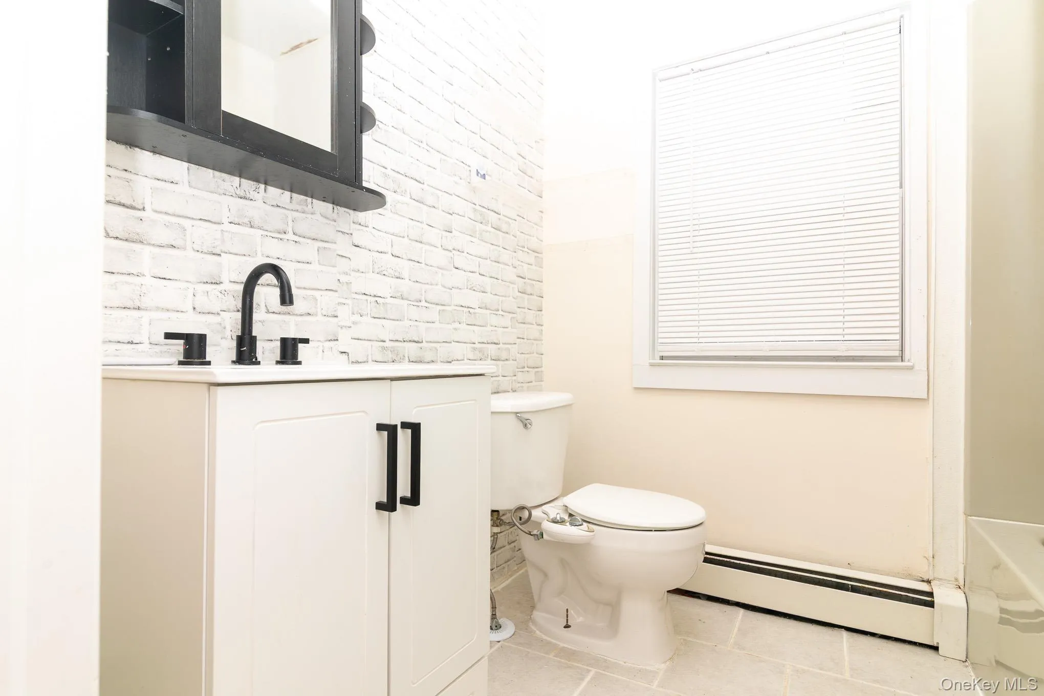 102 Sproat Street, Middletown, NY, 2 Bedrooms Bedrooms, 5 Rooms Rooms,1 BathroomBathrooms,Residential,For Rent,Sproat,0,1053243 102 Sproat Street, Middletown, NY, 2 Bedrooms Bedrooms, 5 Rooms Rooms,1 BathroomBathrooms,Residential,For Rent,Sproat,0,1053243