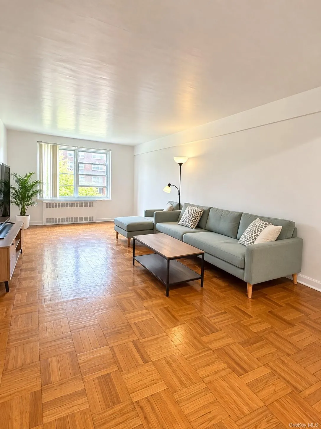 147-31 38th Ave, New York, NY, 1 Bedroom Bedrooms, 4 Rooms Rooms,1 BathroomBathrooms,Residential,For Rent,38th Ave,0,1053245 147-31 38th Ave, New York, NY, 1 Bedroom Bedrooms, 4 Rooms Rooms,1 BathroomBathrooms,Residential,For Rent,38th Ave,0,1053245
