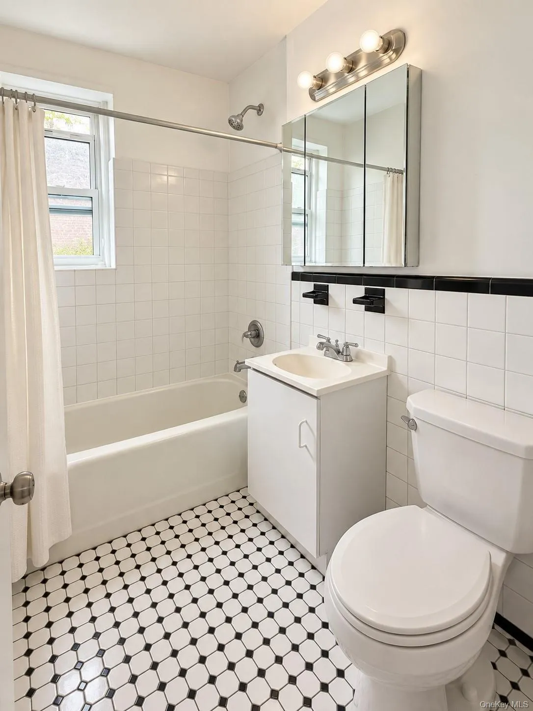 147-31 38th Ave, New York, NY, 1 Bedroom Bedrooms, 4 Rooms Rooms,1 BathroomBathrooms,Residential,For Rent,38th Ave,0,1053245 147-31 38th Ave, New York, NY, 1 Bedroom Bedrooms, 4 Rooms Rooms,1 BathroomBathrooms,Residential,For Rent,38th Ave,0,1053245