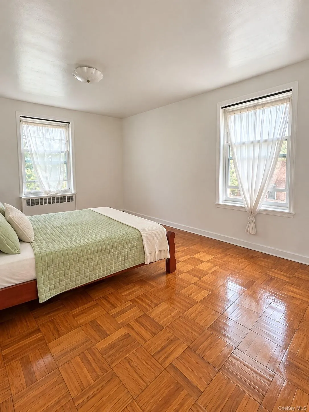 147-31 38th Ave, New York, NY, 1 Bedroom Bedrooms, 4 Rooms Rooms,1 BathroomBathrooms,Residential,For Rent,38th Ave,0,1053245 147-31 38th Ave, New York, NY, 1 Bedroom Bedrooms, 4 Rooms Rooms,1 BathroomBathrooms,Residential,For Rent,38th Ave,0,1053245
