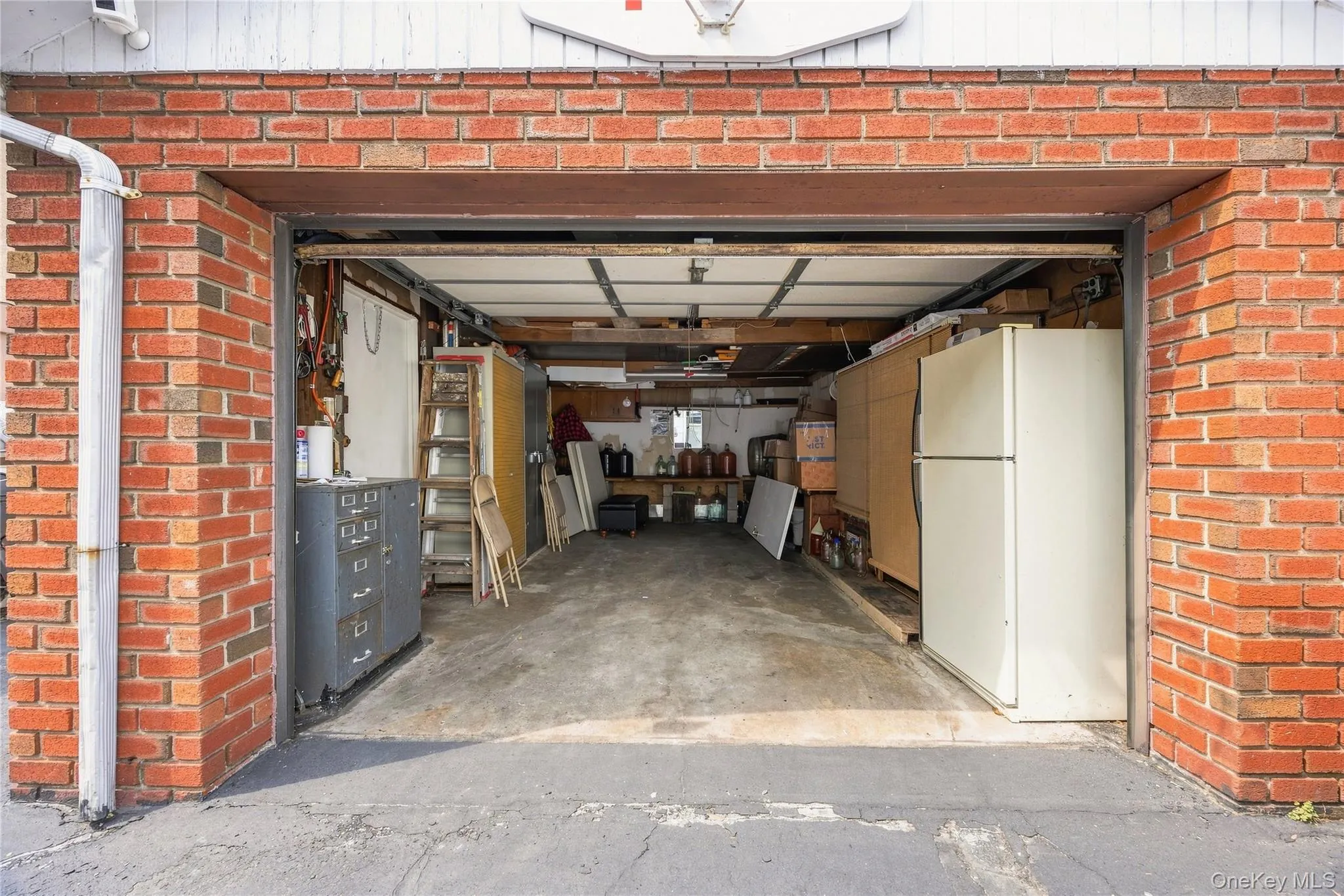 1659 Lurting Avenue, New York, NY, 3 Bedrooms Bedrooms, 8 Rooms Rooms,2 BathroomsBathrooms,Residential,For Rent,Lurting,0,1053247 1659 Lurting Avenue, New York, NY, 3 Bedrooms Bedrooms, 8 Rooms Rooms,2 BathroomsBathrooms,Residential,For Rent,Lurting,0,1053247