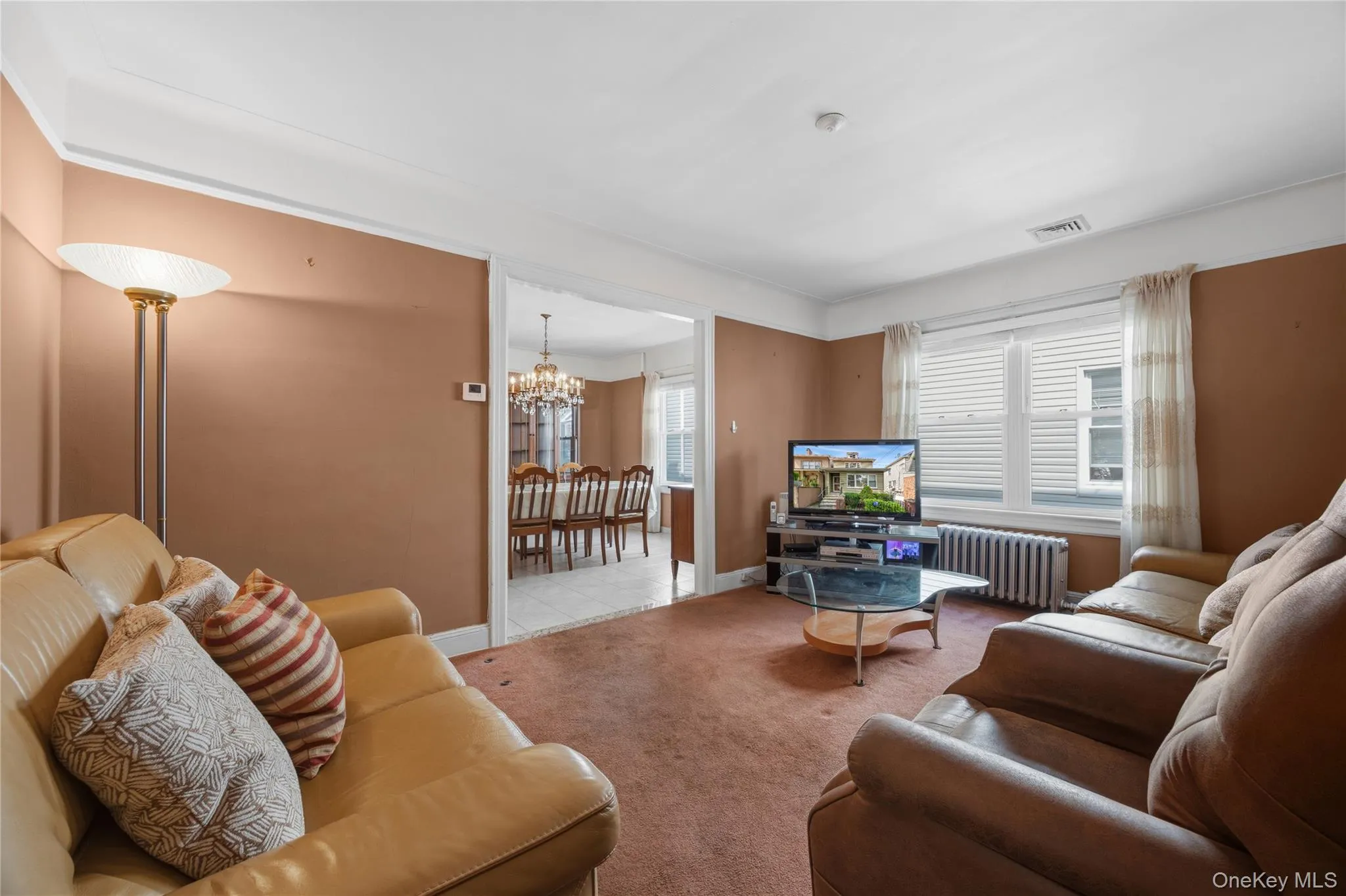 1659 Lurting Avenue, New York, NY, 3 Bedrooms Bedrooms, 8 Rooms Rooms,2 BathroomsBathrooms,Residential,For Rent,Lurting,0,1053247 1659 Lurting Avenue, New York, NY, 3 Bedrooms Bedrooms, 8 Rooms Rooms,2 BathroomsBathrooms,Residential,For Rent,Lurting,0,1053247