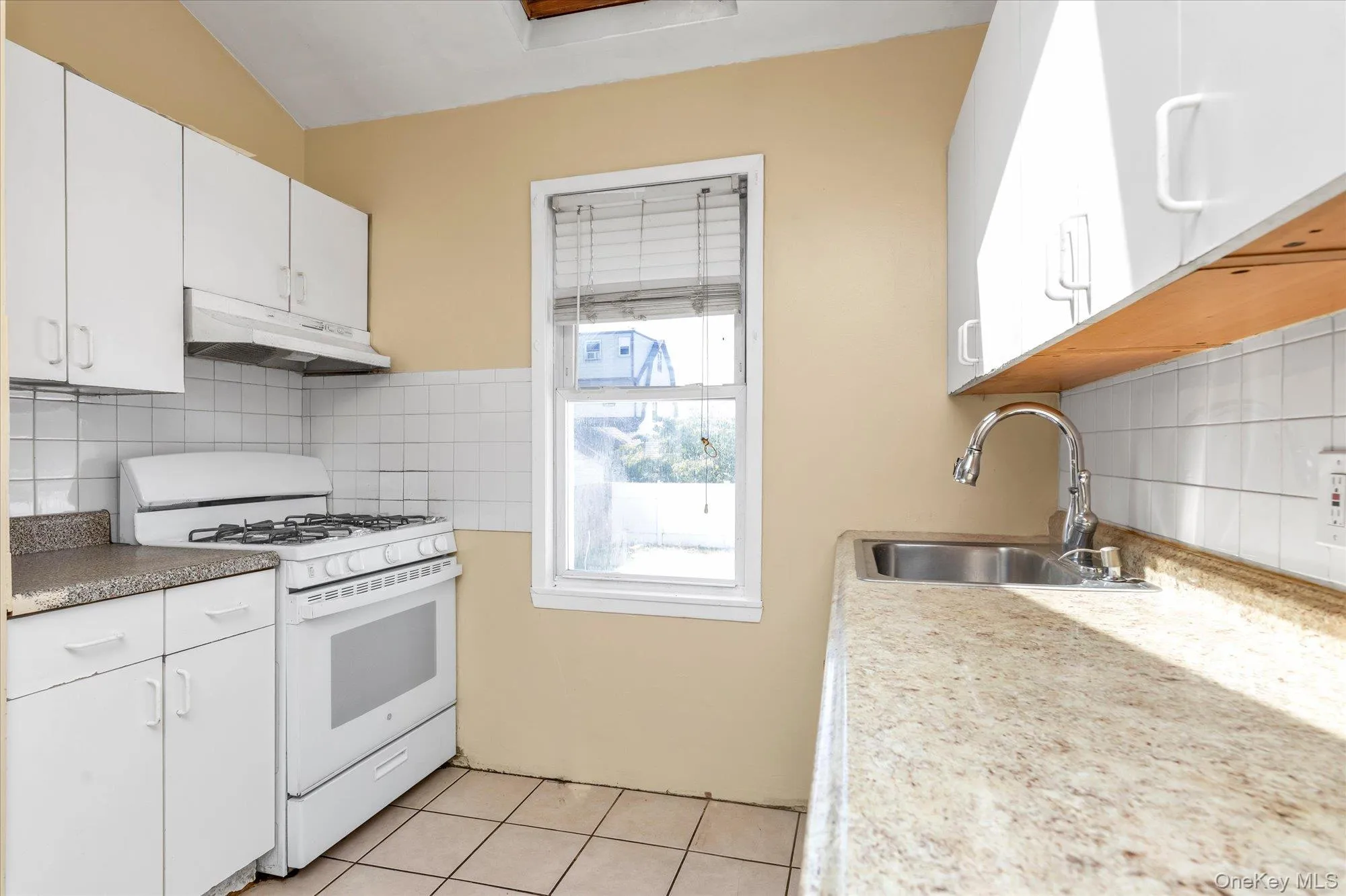 46 Derby Street, Hempstead, NY, 3 Bedrooms Bedrooms, 6 Rooms Rooms,1 BathroomBathrooms,Residential Lease,For Rent,Derby,0,1053250 46 Derby Street, Hempstead, NY, 3 Bedrooms Bedrooms, 6 Rooms Rooms,1 BathroomBathrooms,Residential Lease,For Rent,Derby,0,1053250