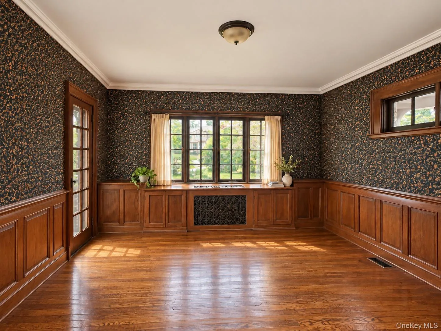 71 Arleigh Road, North Hempstead, NY, 5 Bedrooms Bedrooms, 10 Rooms Rooms,3 BathroomsBathrooms,Residential,For Rent,Arleigh,0,1053256 71 Arleigh Road, North Hempstead, NY, 5 Bedrooms Bedrooms, 10 Rooms Rooms,3 BathroomsBathrooms,Residential,For Rent,Arleigh,0,1053256