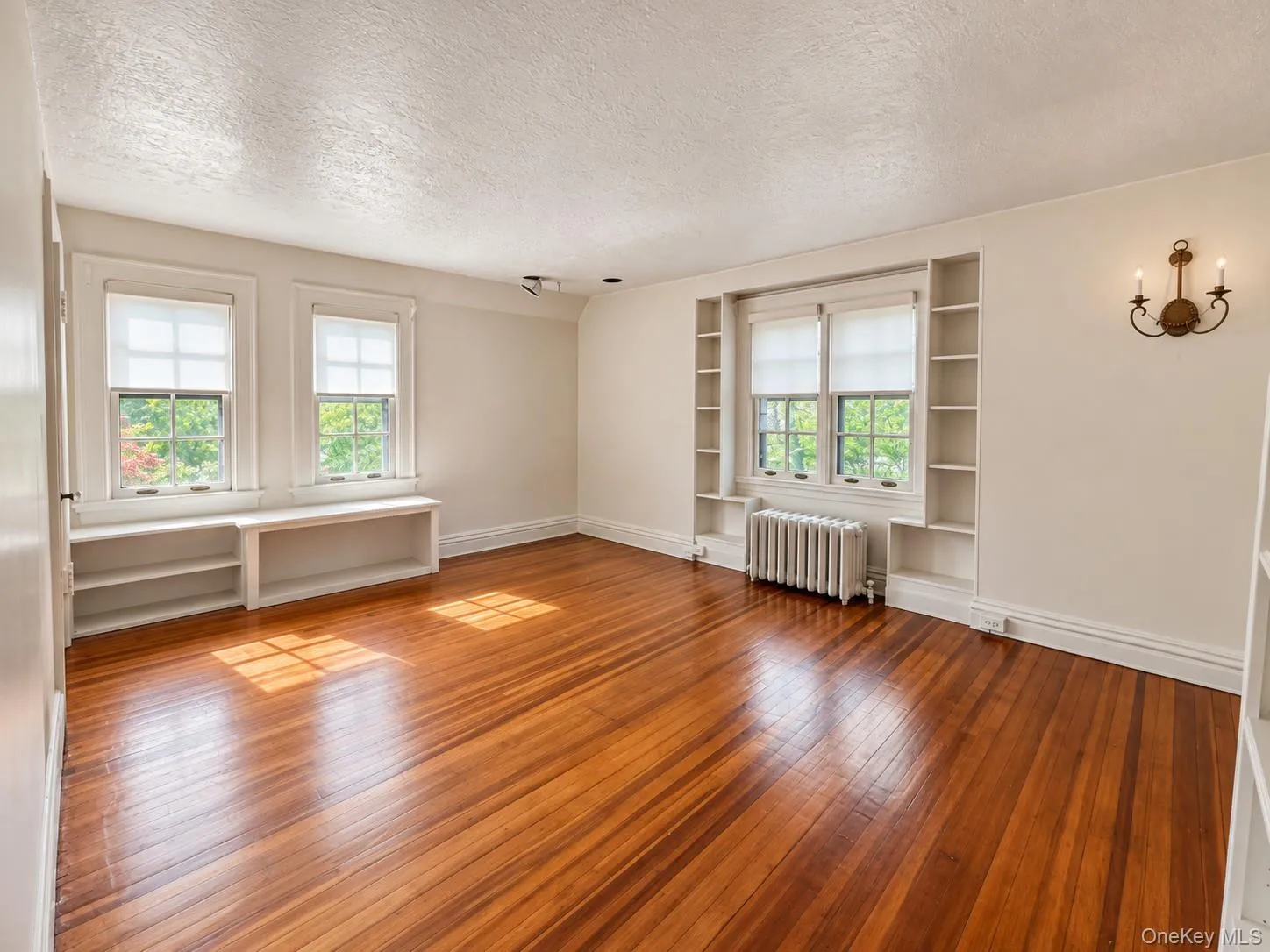 71 Arleigh Road, North Hempstead, NY, 5 Bedrooms Bedrooms, 10 Rooms Rooms,3 BathroomsBathrooms,Residential,For Rent,Arleigh,0,1053256 71 Arleigh Road, North Hempstead, NY, 5 Bedrooms Bedrooms, 10 Rooms Rooms,3 BathroomsBathrooms,Residential,For Rent,Arleigh,0,1053256