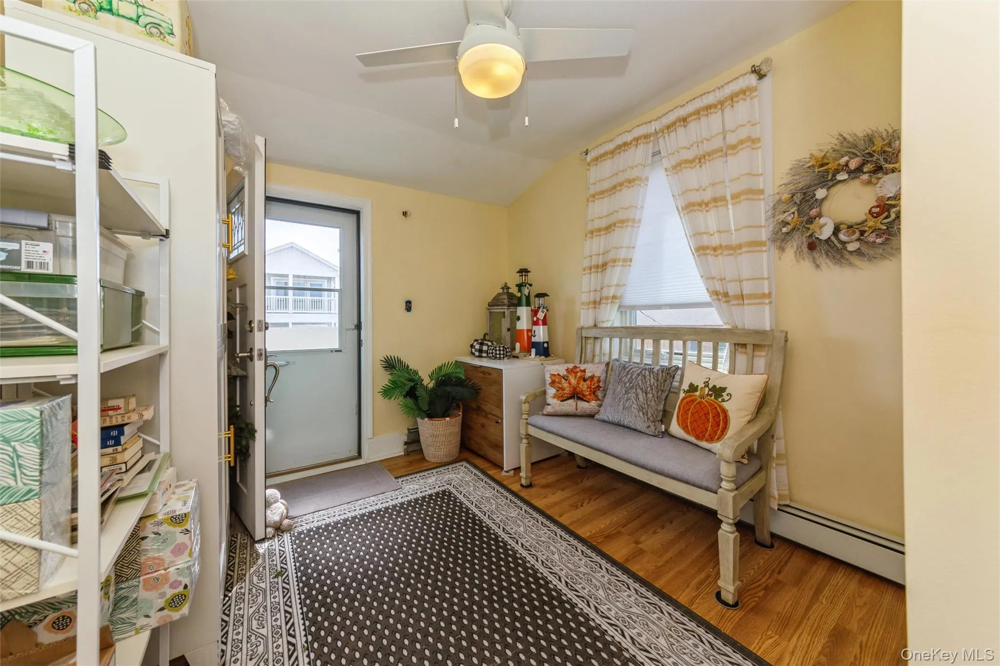 Can be office/sitting room, Den or guest quarters.. Can be office/sitting room, Den or guest quarters..