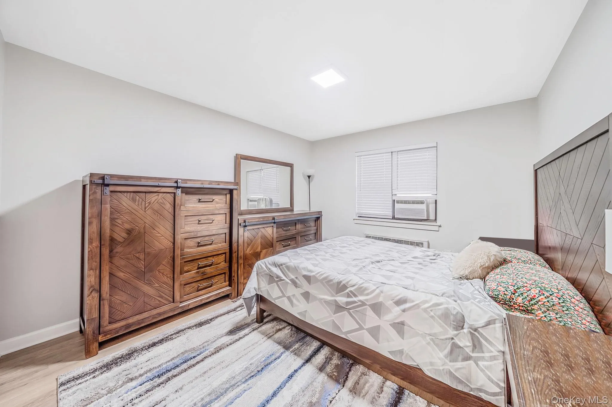 218-02 73rd Avenue, New York, NY, 2 Bedrooms Bedrooms, 4 Rooms Rooms,1 BathroomBathrooms,Residential,For Rent,73rd,0,1053262 218-02 73rd Avenue, New York, NY, 2 Bedrooms Bedrooms, 4 Rooms Rooms,1 BathroomBathrooms,Residential,For Rent,73rd,0,1053262