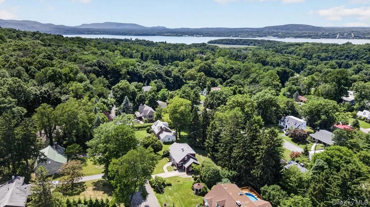 17 Pleasant View Avenue, Beacon, NY, 4 Bedrooms Bedrooms, 7 Rooms Rooms,2 BathroomsBathrooms,Residential,For Rent,Pleasant View,0,1053268 17 Pleasant View Avenue, Beacon, NY, 4 Bedrooms Bedrooms, 7 Rooms Rooms,2 BathroomsBathrooms,Residential,For Rent,Pleasant View,0,1053268