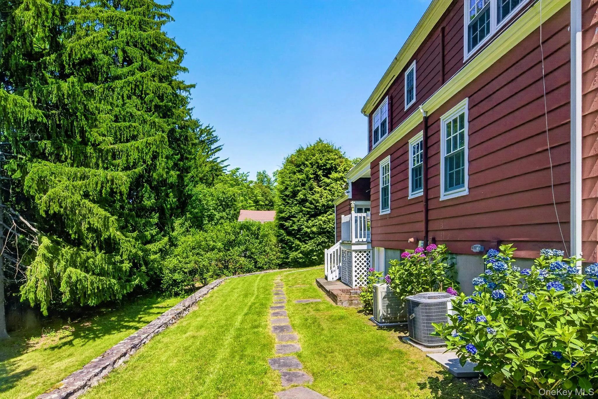 17 Pleasant View Avenue, Beacon, NY, 4 Bedrooms Bedrooms, 7 Rooms Rooms,2 BathroomsBathrooms,Residential,For Rent,Pleasant View,0,1053268 17 Pleasant View Avenue, Beacon, NY, 4 Bedrooms Bedrooms, 7 Rooms Rooms,2 BathroomsBathrooms,Residential,For Rent,Pleasant View,0,1053268