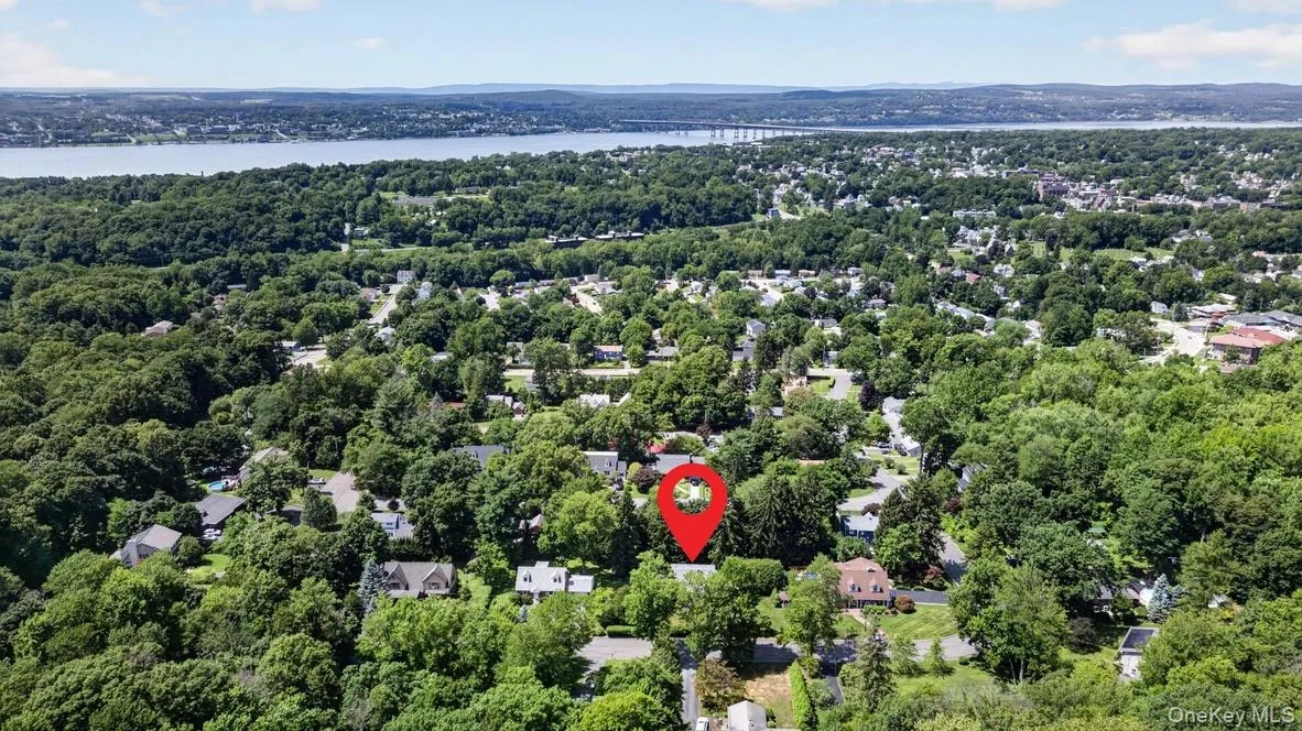 17 Pleasant View Avenue, Beacon, NY, 4 Bedrooms Bedrooms, 7 Rooms Rooms,2 BathroomsBathrooms,Residential,For Rent,Pleasant View,0,1053268 17 Pleasant View Avenue, Beacon, NY, 4 Bedrooms Bedrooms, 7 Rooms Rooms,2 BathroomsBathrooms,Residential,For Rent,Pleasant View,0,1053268