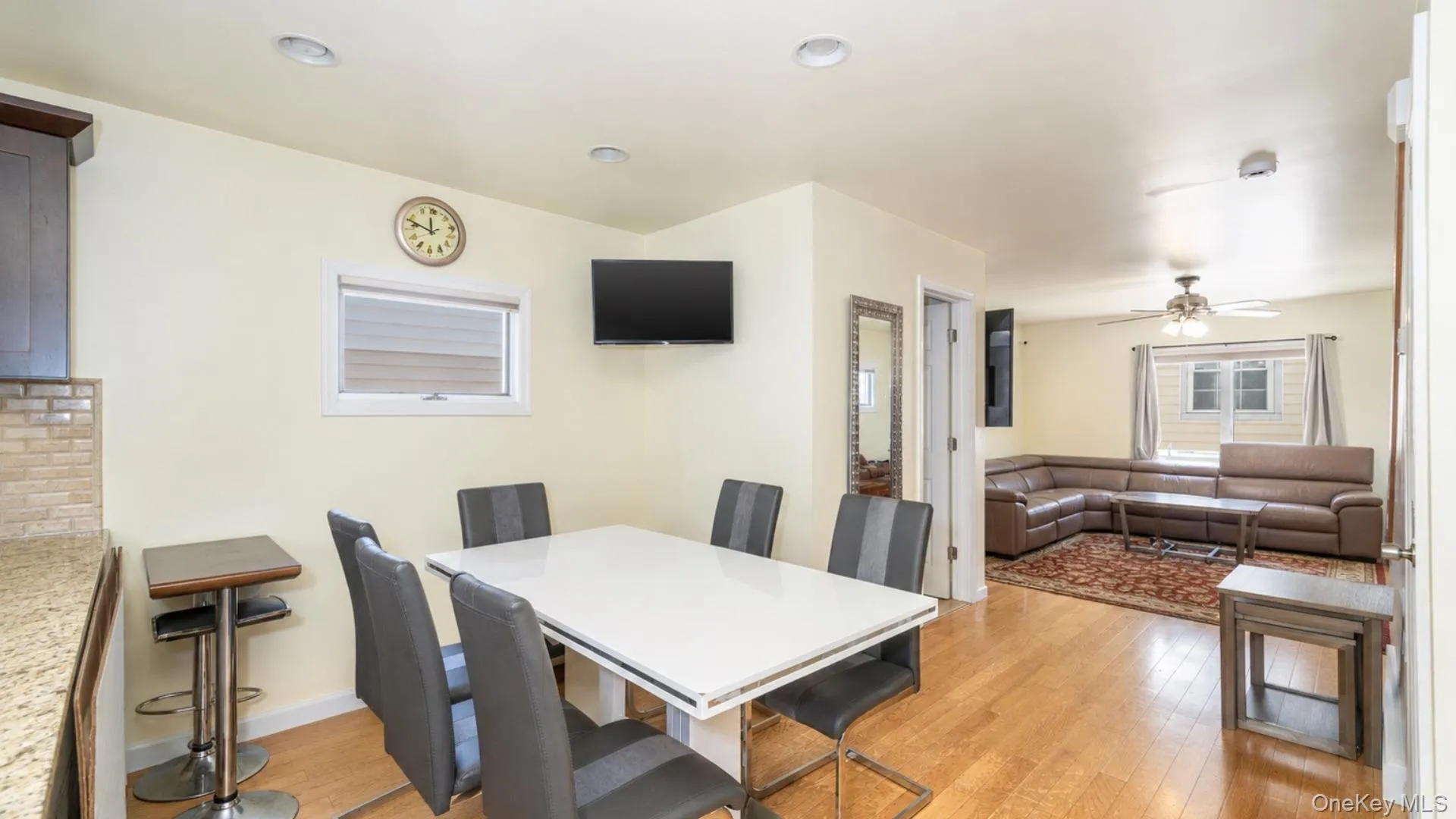 11 Schuyler Terrace, New York, NY, 2 Bedrooms Bedrooms, 5 Rooms Rooms,1 BathroomBathrooms,Residential,For Rent,Schuyler,0,1053280 11 Schuyler Terrace, New York, NY, 2 Bedrooms Bedrooms, 5 Rooms Rooms,1 BathroomBathrooms,Residential,For Rent,Schuyler,0,1053280