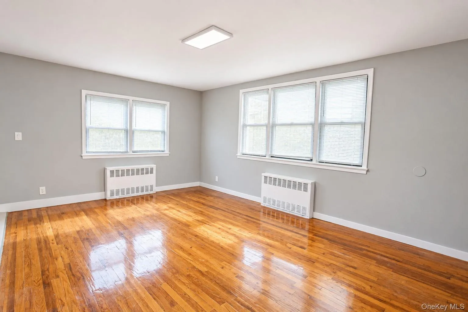 470 Broadway, Long Beach, NY, 1 Bedroom Bedrooms, 4 Rooms Rooms,1 BathroomBathrooms,Residential Lease,For Rent,Broadway,0,1053283 470 Broadway, Long Beach, NY, 1 Bedroom Bedrooms, 4 Rooms Rooms,1 BathroomBathrooms,Residential Lease,For Rent,Broadway,0,1053283