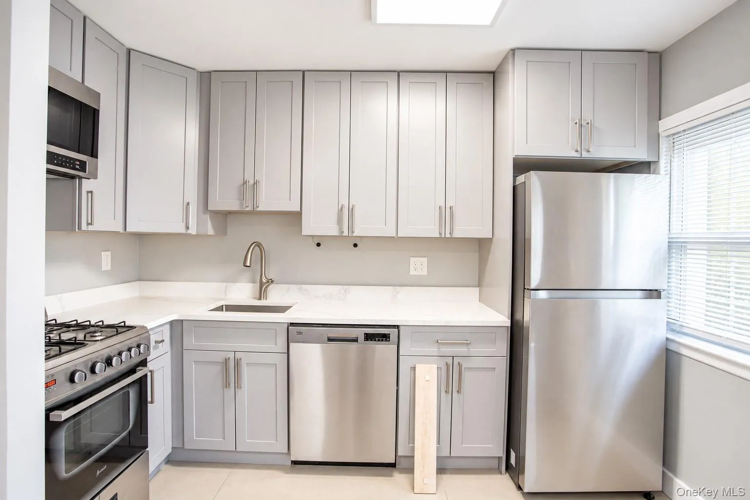 470 Broadway, Long Beach, NY, 1 Bedroom Bedrooms, 4 Rooms Rooms,1 BathroomBathrooms,Residential Lease,For Rent,Broadway,0,1053283 470 Broadway, Long Beach, NY, 1 Bedroom Bedrooms, 4 Rooms Rooms,1 BathroomBathrooms,Residential Lease,For Rent,Broadway,0,1053283