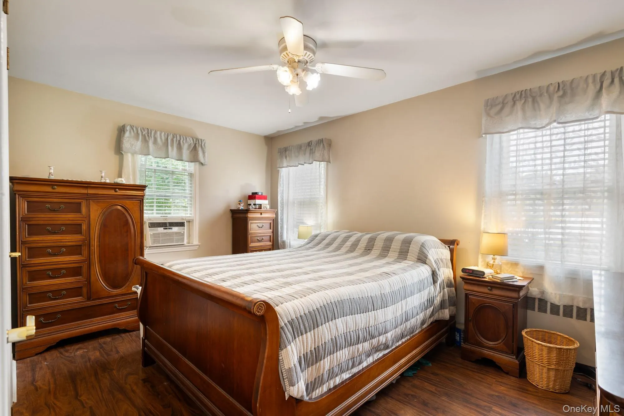 627 6th Street, Huntington, NY, 4 Bedrooms Bedrooms, 8 Rooms Rooms,1 BathroomBathrooms,Residential,For Rent,6th,0,1053288 627 6th Street, Huntington, NY, 4 Bedrooms Bedrooms, 8 Rooms Rooms,1 BathroomBathrooms,Residential,For Rent,6th,0,1053288