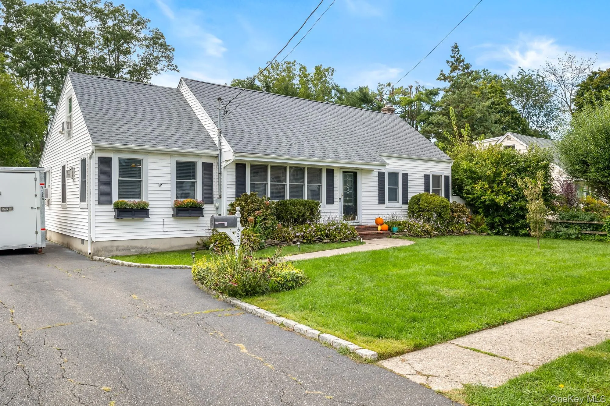 627 6th Street, Huntington, NY, 4 Bedrooms Bedrooms, 8 Rooms Rooms,1 BathroomBathrooms,Residential,For Rent,6th,0,1053288 627 6th Street, Huntington, NY, 4 Bedrooms Bedrooms, 8 Rooms Rooms,1 BathroomBathrooms,Residential,For Rent,6th,0,1053288