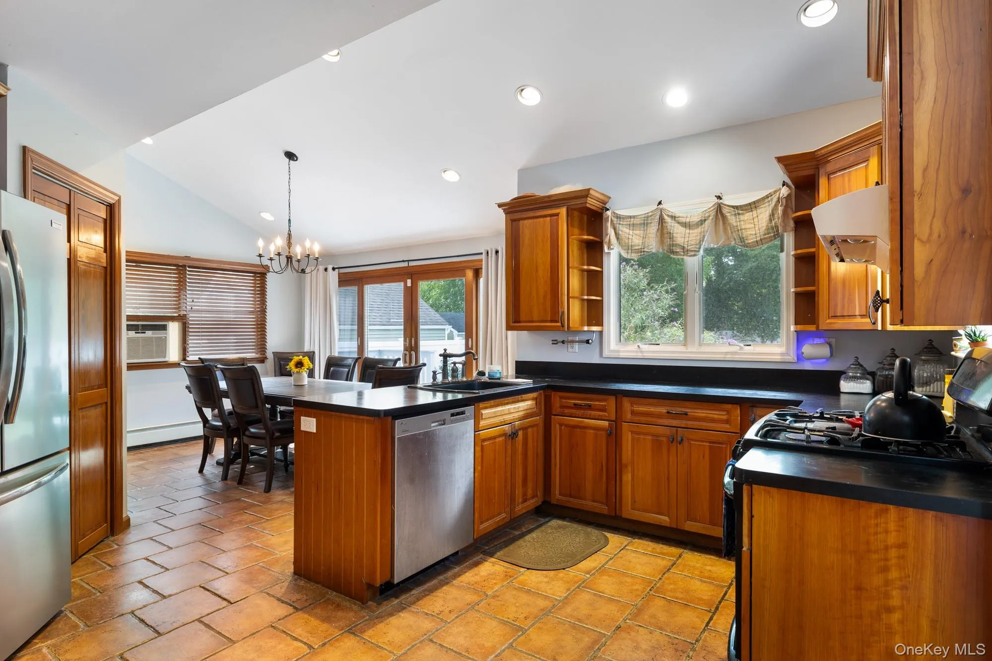 627 6th Street, Huntington, NY, 4 Bedrooms Bedrooms, 8 Rooms Rooms,1 BathroomBathrooms,Residential,For Rent,6th,0,1053288 627 6th Street, Huntington, NY, 4 Bedrooms Bedrooms, 8 Rooms Rooms,1 BathroomBathrooms,Residential,For Rent,6th,0,1053288
