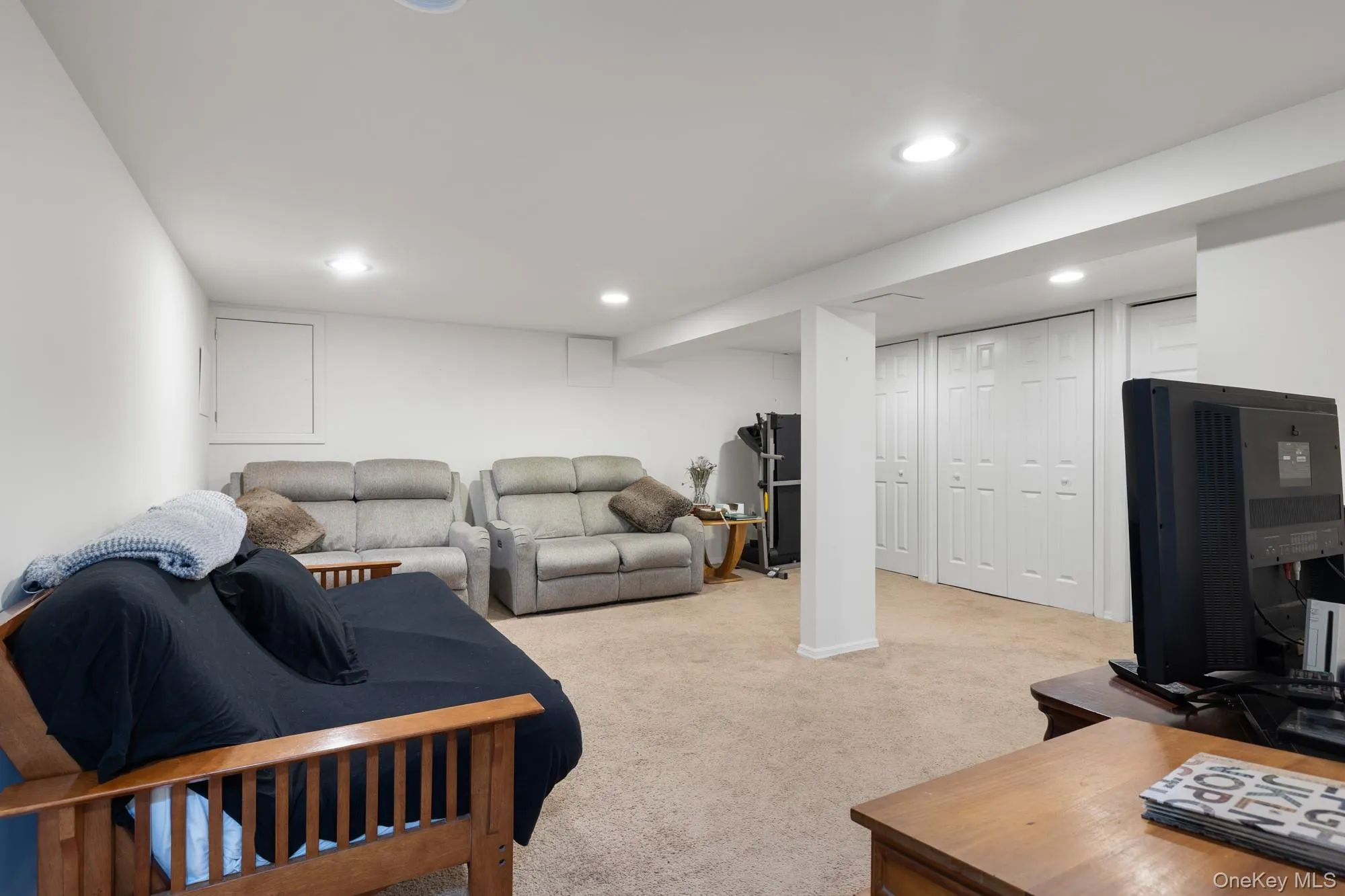 627 6th Street, Huntington, NY, 4 Bedrooms Bedrooms, 8 Rooms Rooms,1 BathroomBathrooms,Residential,For Rent,6th,0,1053288 627 6th Street, Huntington, NY, 4 Bedrooms Bedrooms, 8 Rooms Rooms,1 BathroomBathrooms,Residential,For Rent,6th,0,1053288