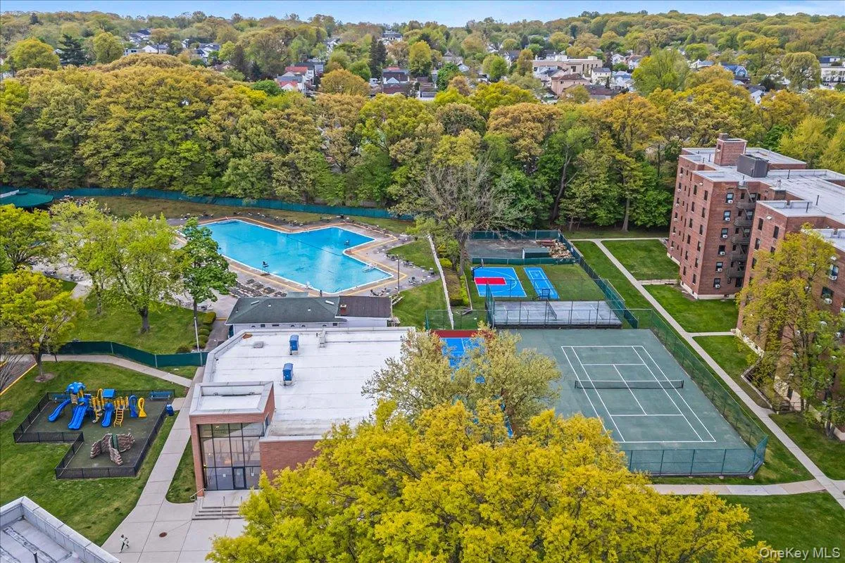 73-23 210th Street, New York, NY, 1 Bedroom Bedrooms, 3 Rooms Rooms,1 BathroomBathrooms,Residential,For Rent,210th,0,1053300 73-23 210th Street, New York, NY, 1 Bedroom Bedrooms, 3 Rooms Rooms,1 BathroomBathrooms,Residential,For Rent,210th,0,1053300
