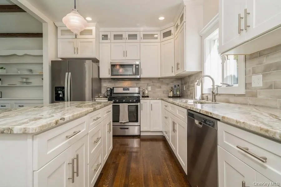 11 Campbell Road, Warwick (town), NY, 3 Bedrooms Bedrooms, 10 Rooms Rooms,2 BathroomsBathrooms,Residential Lease,For Rent,Campbell,0,1053301 11 Campbell Road, Warwick (town), NY, 3 Bedrooms Bedrooms, 10 Rooms Rooms,2 BathroomsBathrooms,Residential Lease,For Rent,Campbell,0,1053301