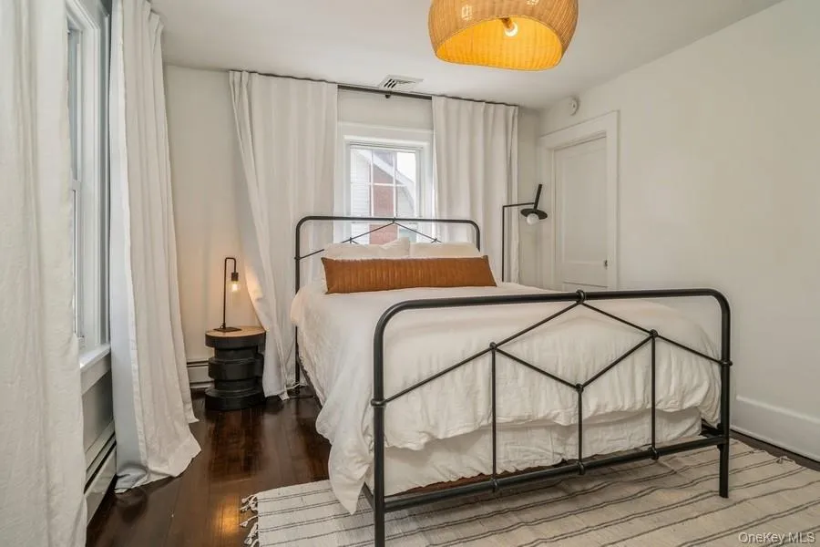 11 Campbell Road, Warwick (town), NY, 3 Bedrooms Bedrooms, 10 Rooms Rooms,2 BathroomsBathrooms,Residential Lease,For Rent,Campbell,0,1053301 11 Campbell Road, Warwick (town), NY, 3 Bedrooms Bedrooms, 10 Rooms Rooms,2 BathroomsBathrooms,Residential Lease,For Rent,Campbell,0,1053301