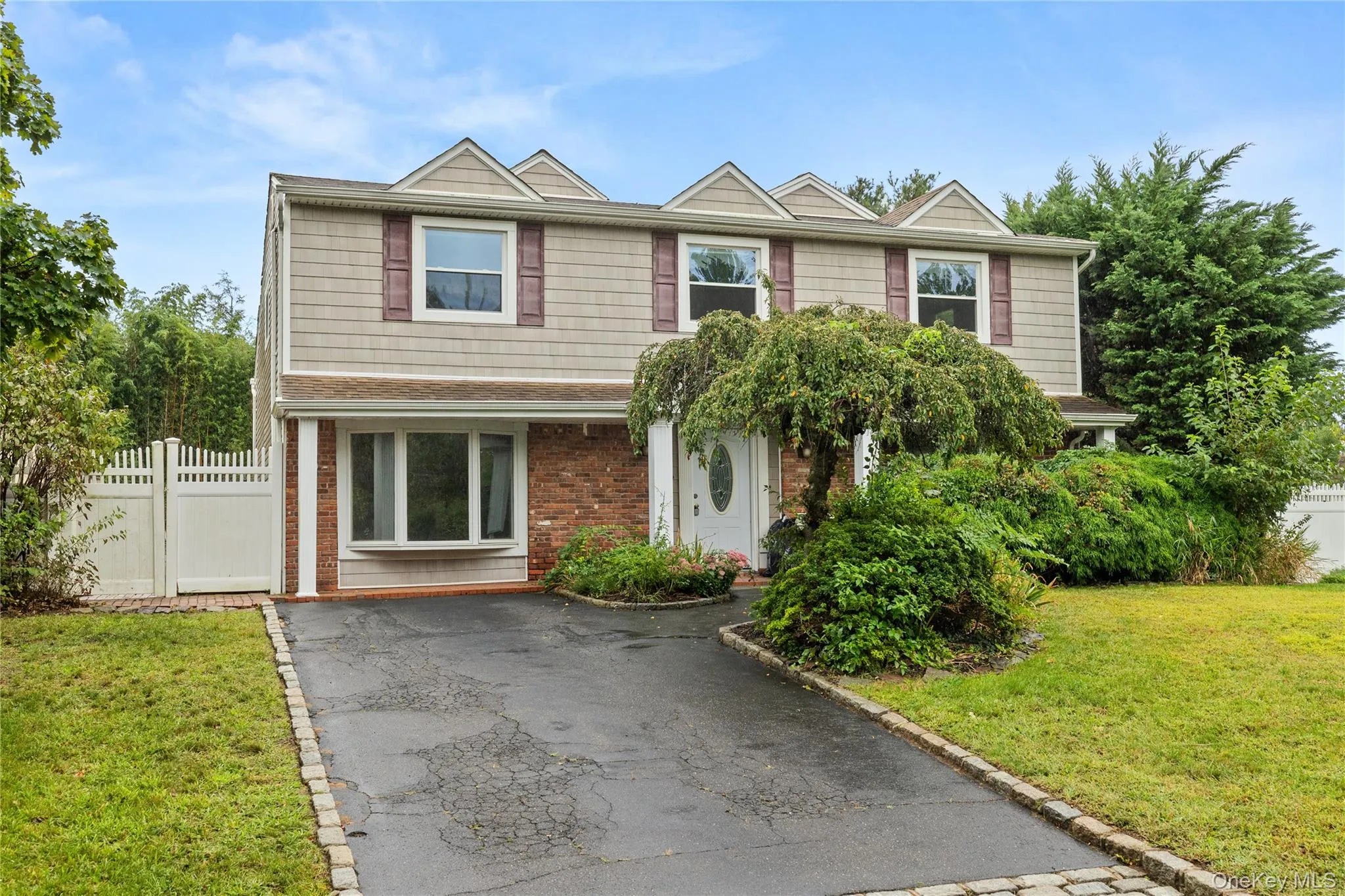 20 Hilltop Drive, Brookhaven, NY, 5 Bedrooms Bedrooms, 9 Rooms Rooms,2 BathroomsBathrooms,Residential,For Rent,Hilltop,0,1053303 20 Hilltop Drive, Brookhaven, NY, 5 Bedrooms Bedrooms, 9 Rooms Rooms,2 BathroomsBathrooms,Residential,For Rent,Hilltop,0,1053303