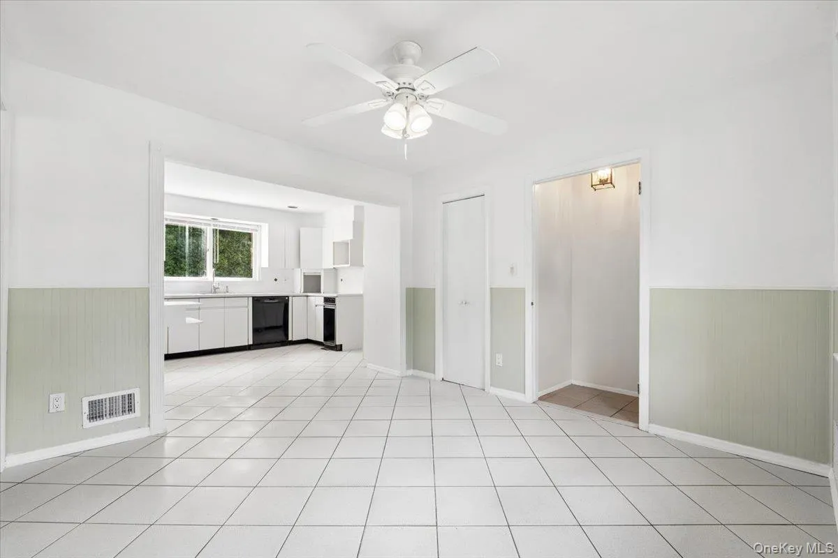 65 Sherwood Drive, Mamaroneck, NY, 3 Bedrooms Bedrooms, 10 Rooms Rooms,2 BathroomsBathrooms,Residential,For Rent,Sherwood,0,1053306 65 Sherwood Drive, Mamaroneck, NY, 3 Bedrooms Bedrooms, 10 Rooms Rooms,2 BathroomsBathrooms,Residential,For Rent,Sherwood,0,1053306