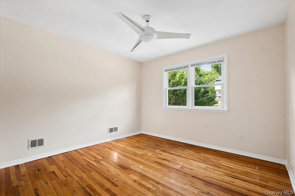 65 Sherwood Drive, Mamaroneck, NY, 3 Bedrooms Bedrooms, 10 Rooms Rooms,2 BathroomsBathrooms,Residential,For Rent,Sherwood,0,1053306 65 Sherwood Drive, Mamaroneck, NY, 3 Bedrooms Bedrooms, 10 Rooms Rooms,2 BathroomsBathrooms,Residential,For Rent,Sherwood,0,1053306