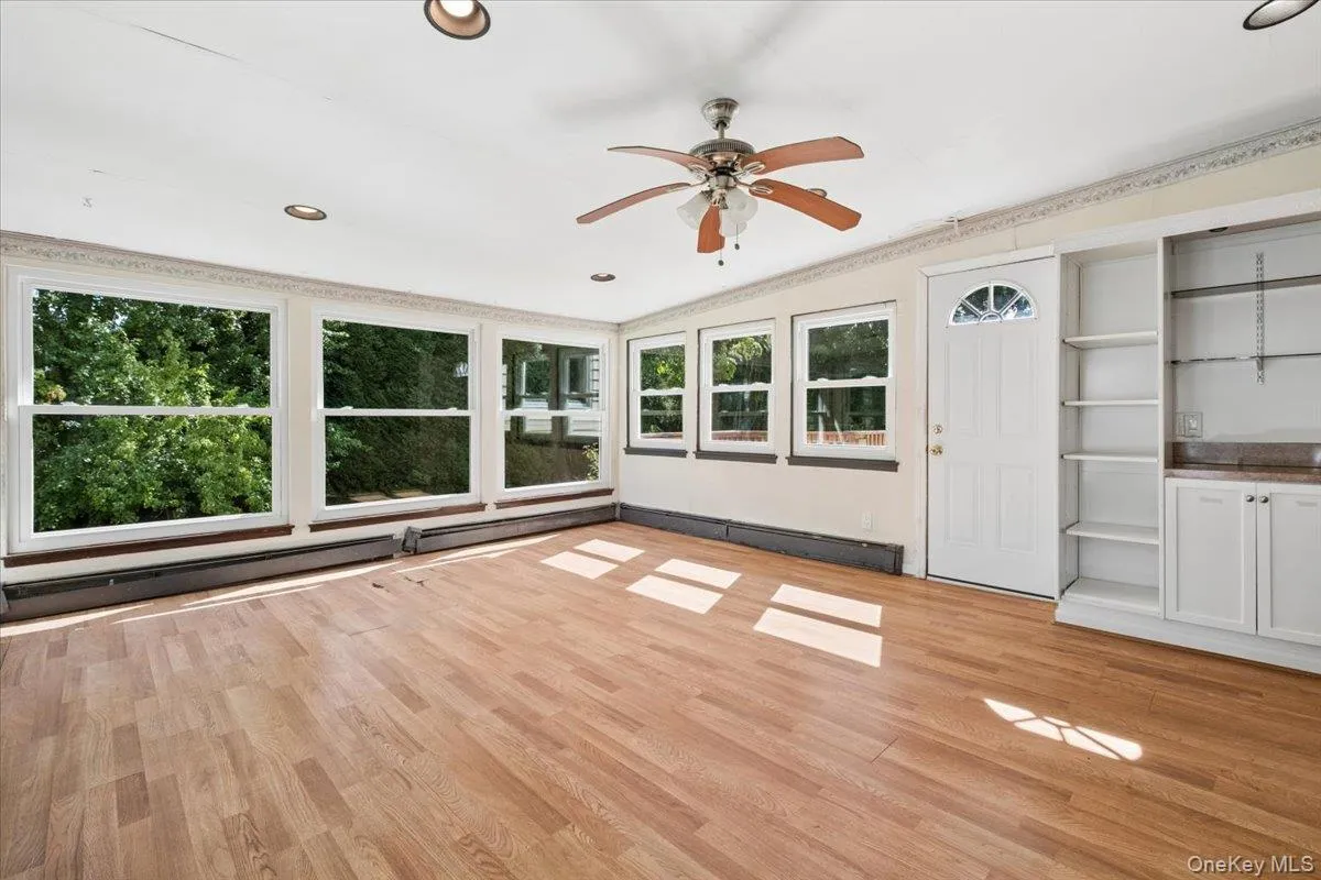 65 Sherwood Drive, Mamaroneck, NY, 3 Bedrooms Bedrooms, 10 Rooms Rooms,2 BathroomsBathrooms,Residential,For Rent,Sherwood,0,1053306 65 Sherwood Drive, Mamaroneck, NY, 3 Bedrooms Bedrooms, 10 Rooms Rooms,2 BathroomsBathrooms,Residential,For Rent,Sherwood,0,1053306