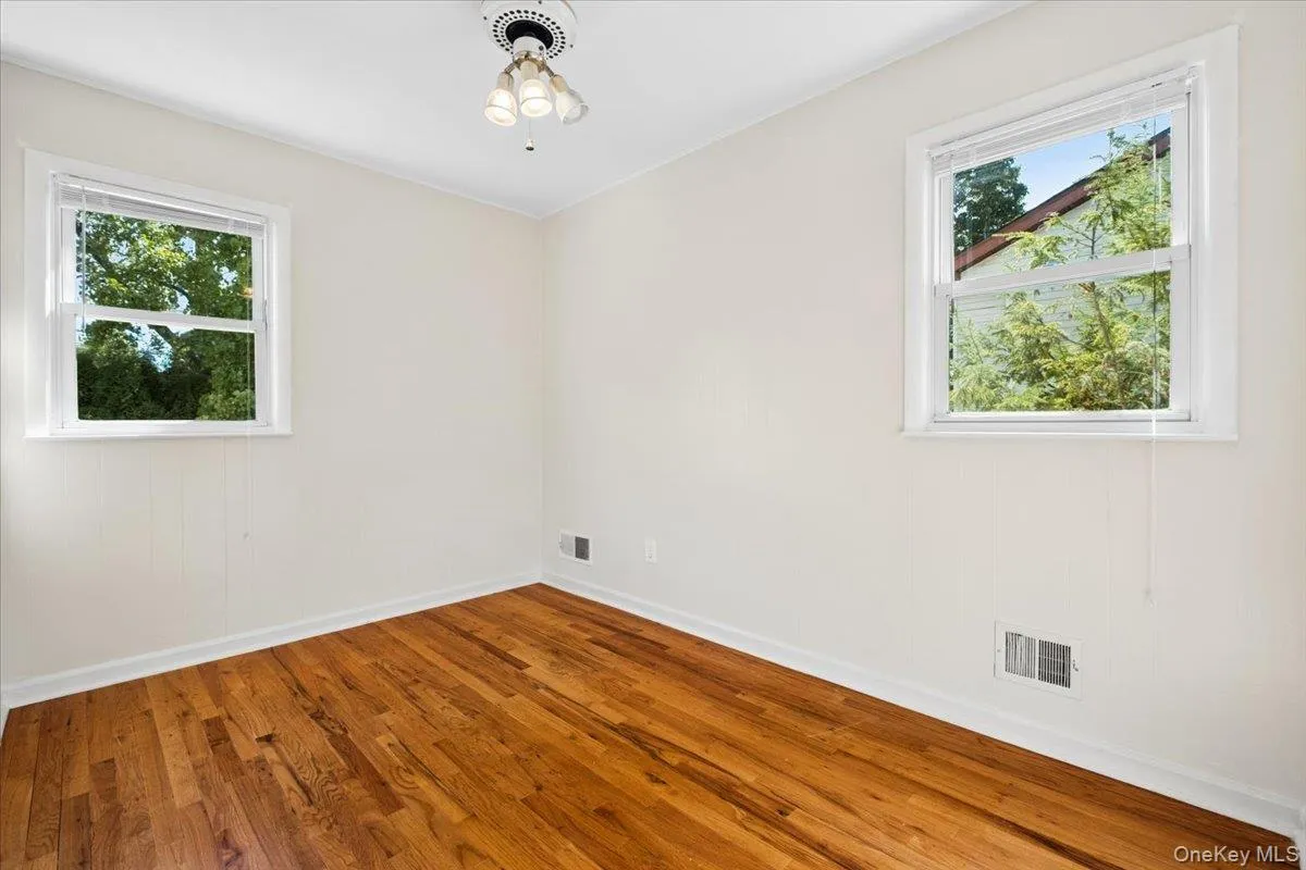 65 Sherwood Drive, Mamaroneck, NY, 3 Bedrooms Bedrooms, 10 Rooms Rooms,2 BathroomsBathrooms,Residential,For Rent,Sherwood,0,1053306 65 Sherwood Drive, Mamaroneck, NY, 3 Bedrooms Bedrooms, 10 Rooms Rooms,2 BathroomsBathrooms,Residential,For Rent,Sherwood,0,1053306