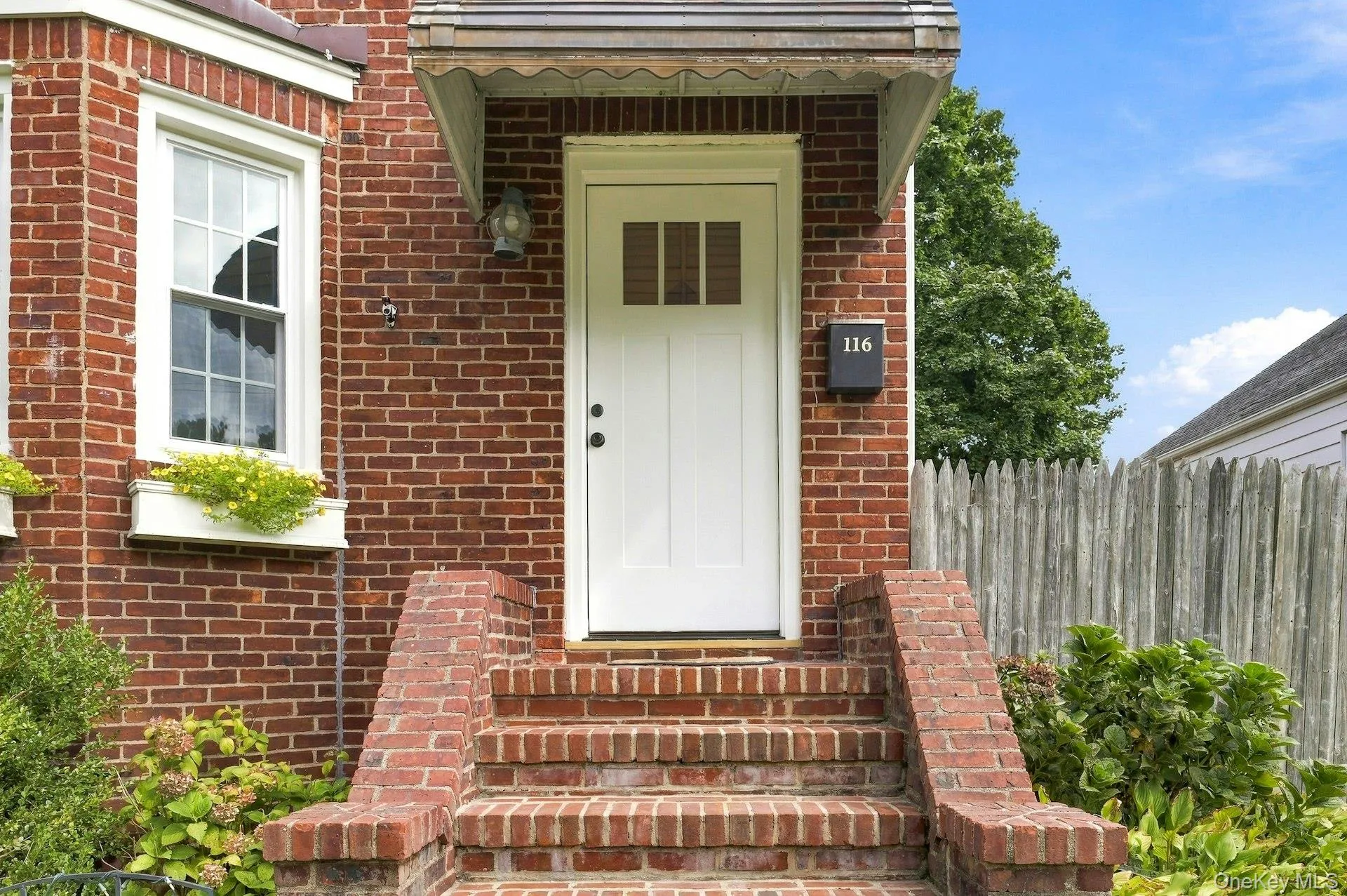 116 Wyman Avenue, Huntington, NY, 4 Bedrooms Bedrooms, 8 Rooms Rooms,1 BathroomBathrooms,Residential,For Rent,Wyman,0,1053309 116 Wyman Avenue, Huntington, NY, 4 Bedrooms Bedrooms, 8 Rooms Rooms,1 BathroomBathrooms,Residential,For Rent,Wyman,0,1053309