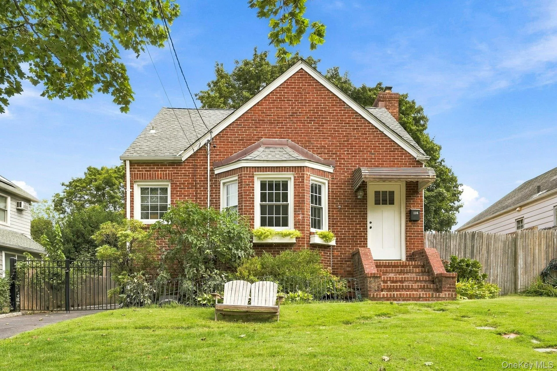 116 Wyman Avenue, Huntington, NY, 4 Bedrooms Bedrooms, 8 Rooms Rooms,1 BathroomBathrooms,Residential,For Rent,Wyman,0,1053309 116 Wyman Avenue, Huntington, NY, 4 Bedrooms Bedrooms, 8 Rooms Rooms,1 BathroomBathrooms,Residential,For Rent,Wyman,0,1053309