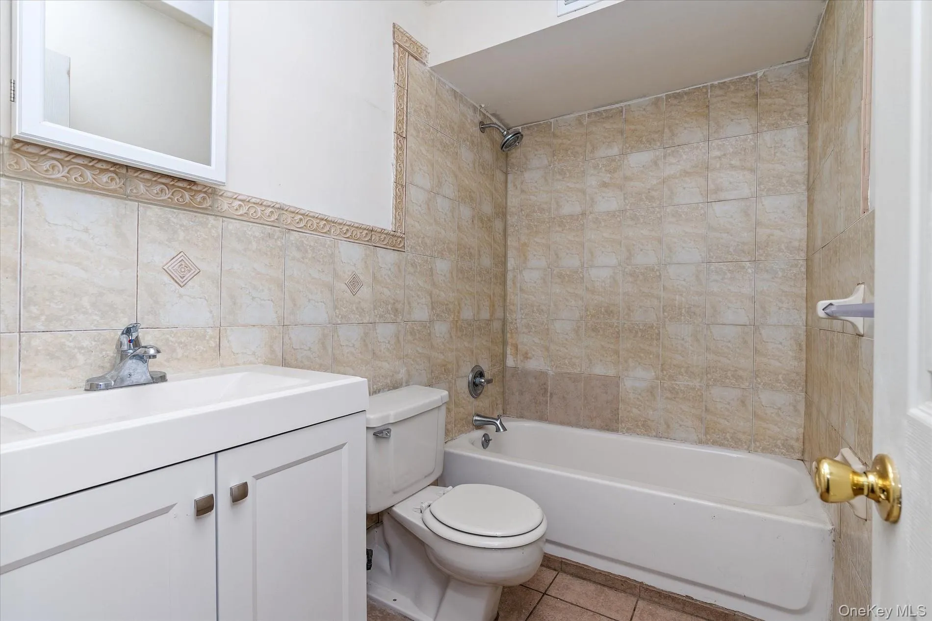 140-12 33rd Avenue, New York, NY, 1 Bedroom Bedrooms, 2 Rooms Rooms,1 BathroomBathrooms,Residential,For Rent,33rd,0,1053314 140-12 33rd Avenue, New York, NY, 1 Bedroom Bedrooms, 2 Rooms Rooms,1 BathroomBathrooms,Residential,For Rent,33rd,0,1053314