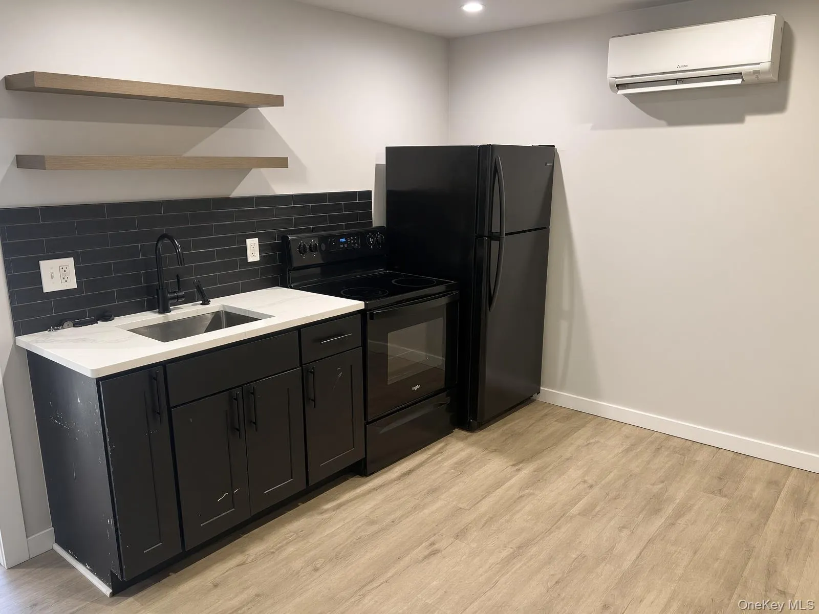 27 Academy Street, Poughkeepsie, NY, 1 Bedroom Bedrooms, 4 Room Rooms,1 BathroomBathrooms,Residential Lease,For Rent,Academy,0,1053315 27 Academy Street, Poughkeepsie, NY, 1 Bedroom Bedrooms, 4 Room Rooms,1 BathroomBathrooms,Residential Lease,For Rent,Academy,0,1053315