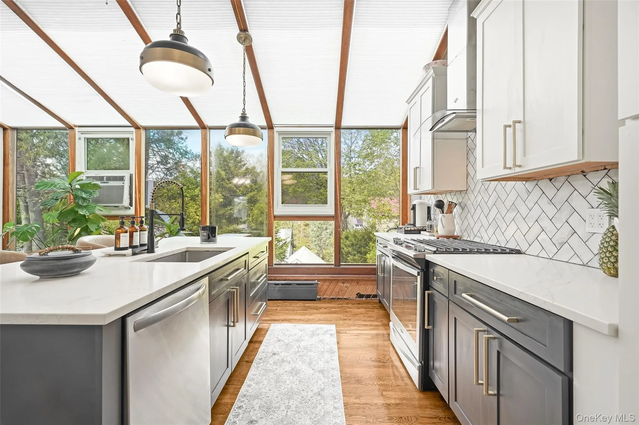 87 Lakeview Avenue, Greenburgh, NY, 3 Bedrooms Bedrooms, 6 Rooms Rooms,2 BathroomsBathrooms,Residential,For Rent,Lakeview,0,1053321 87 Lakeview Avenue, Greenburgh, NY, 3 Bedrooms Bedrooms, 6 Rooms Rooms,2 BathroomsBathrooms,Residential,For Rent,Lakeview,0,1053321