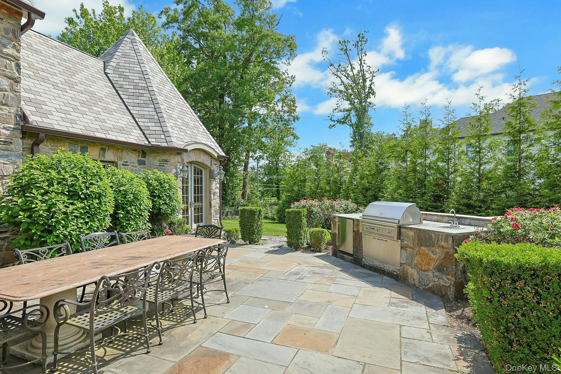 77 Deerhurst Road, Yonkers, NY, 4 Bedrooms Bedrooms, 11 Rooms Rooms,2 BathroomsBathrooms,Residential Lease,For Rent,Deerhurst,0,1053323 77 Deerhurst Road, Yonkers, NY, 4 Bedrooms Bedrooms, 11 Rooms Rooms,2 BathroomsBathrooms,Residential Lease,For Rent,Deerhurst,0,1053323