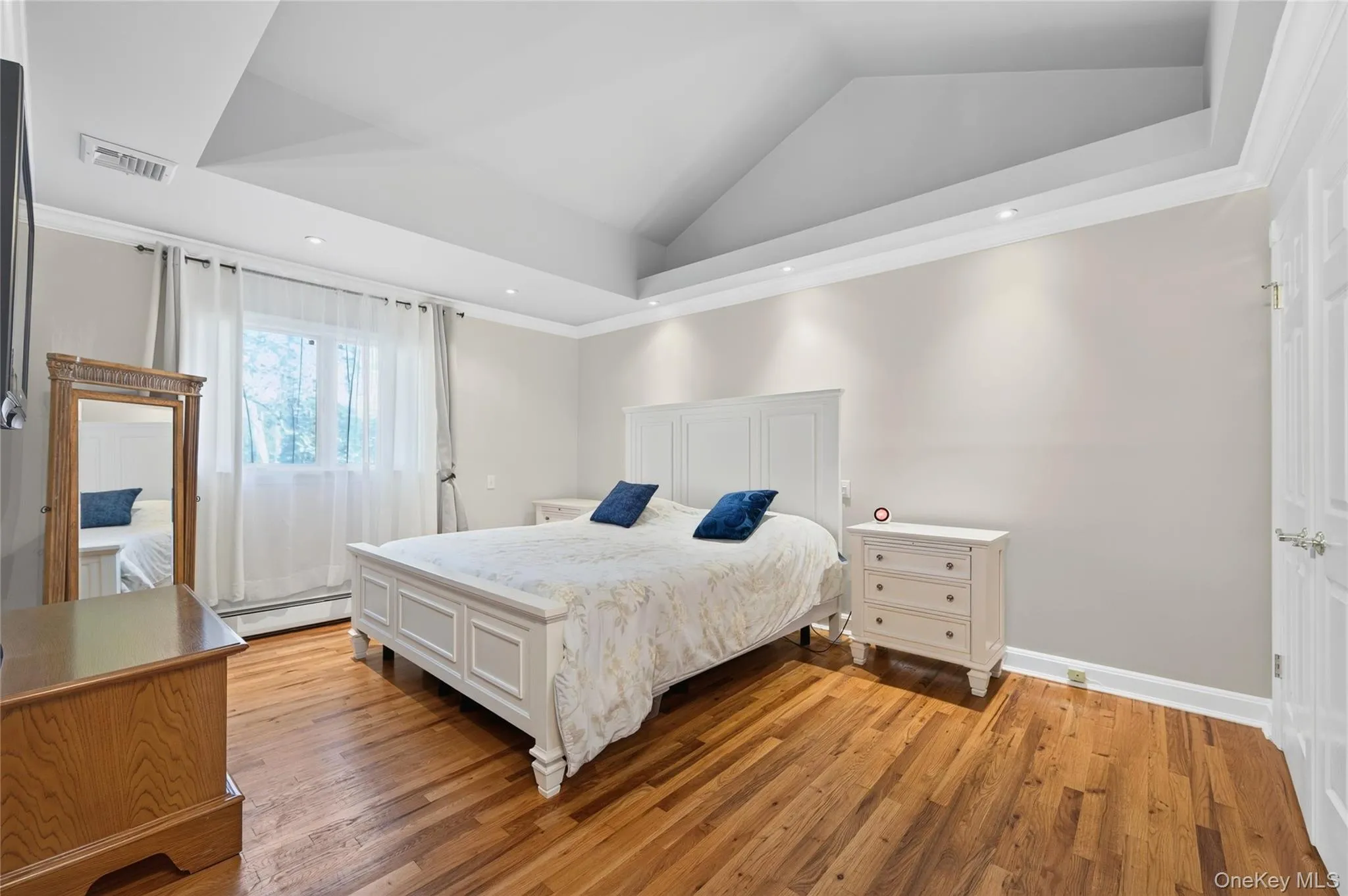 2 Rockrose Lane, Huntington, NY, 4 Bedrooms Bedrooms, 8 Rooms Rooms,2 BathroomsBathrooms,Residential,For Rent,Rockrose,0,1053325 2 Rockrose Lane, Huntington, NY, 4 Bedrooms Bedrooms, 8 Rooms Rooms,2 BathroomsBathrooms,Residential,For Rent,Rockrose,0,1053325