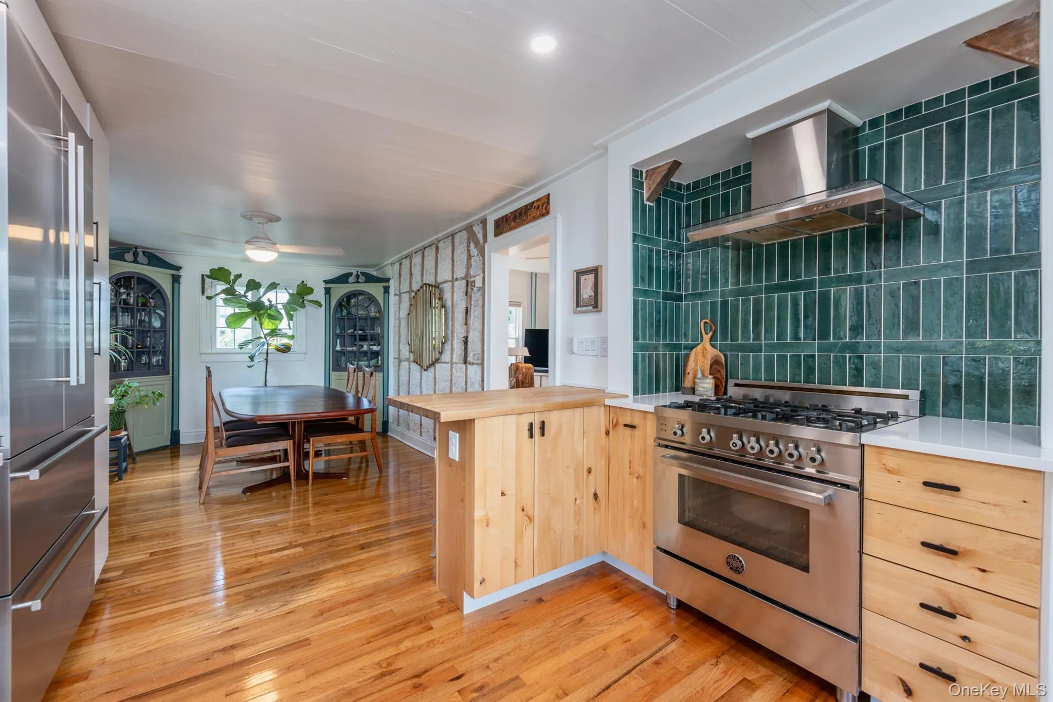 140 Linderman Avenue, Kingston, NY, 3 Bedrooms Bedrooms, 7 Rooms Rooms,1 BathroomBathrooms,Residential,For Rent,Linderman,0,1053327 140 Linderman Avenue, Kingston, NY, 3 Bedrooms Bedrooms, 7 Rooms Rooms,1 BathroomBathrooms,Residential,For Rent,Linderman,0,1053327