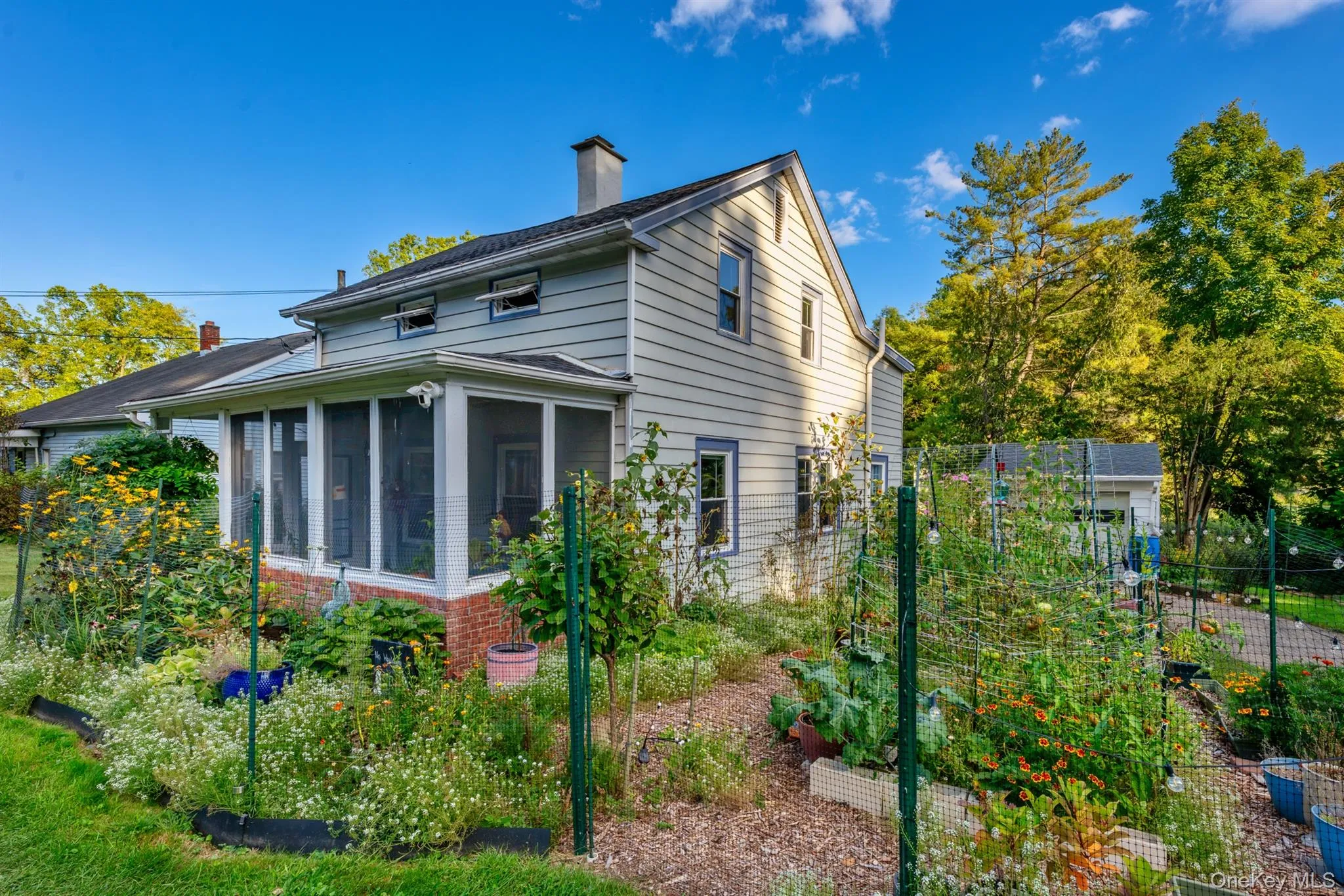 140 Linderman Avenue, Kingston, NY, 3 Bedrooms Bedrooms, 7 Rooms Rooms,1 BathroomBathrooms,Residential,For Rent,Linderman,0,1053327 140 Linderman Avenue, Kingston, NY, 3 Bedrooms Bedrooms, 7 Rooms Rooms,1 BathroomBathrooms,Residential,For Rent,Linderman,0,1053327