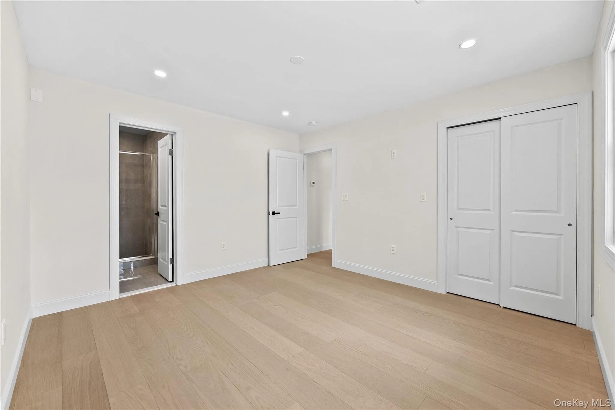 2 CIRCLE Drive, Oyster Bay, NY, 4 Bedrooms Bedrooms, 14 Rooms Rooms,5 BathroomsBathrooms,Residential,For Rent,CIRCLE,0,1053329 2 CIRCLE Drive, Oyster Bay, NY, 4 Bedrooms Bedrooms, 14 Rooms Rooms,5 BathroomsBathrooms,Residential,For Rent,CIRCLE,0,1053329