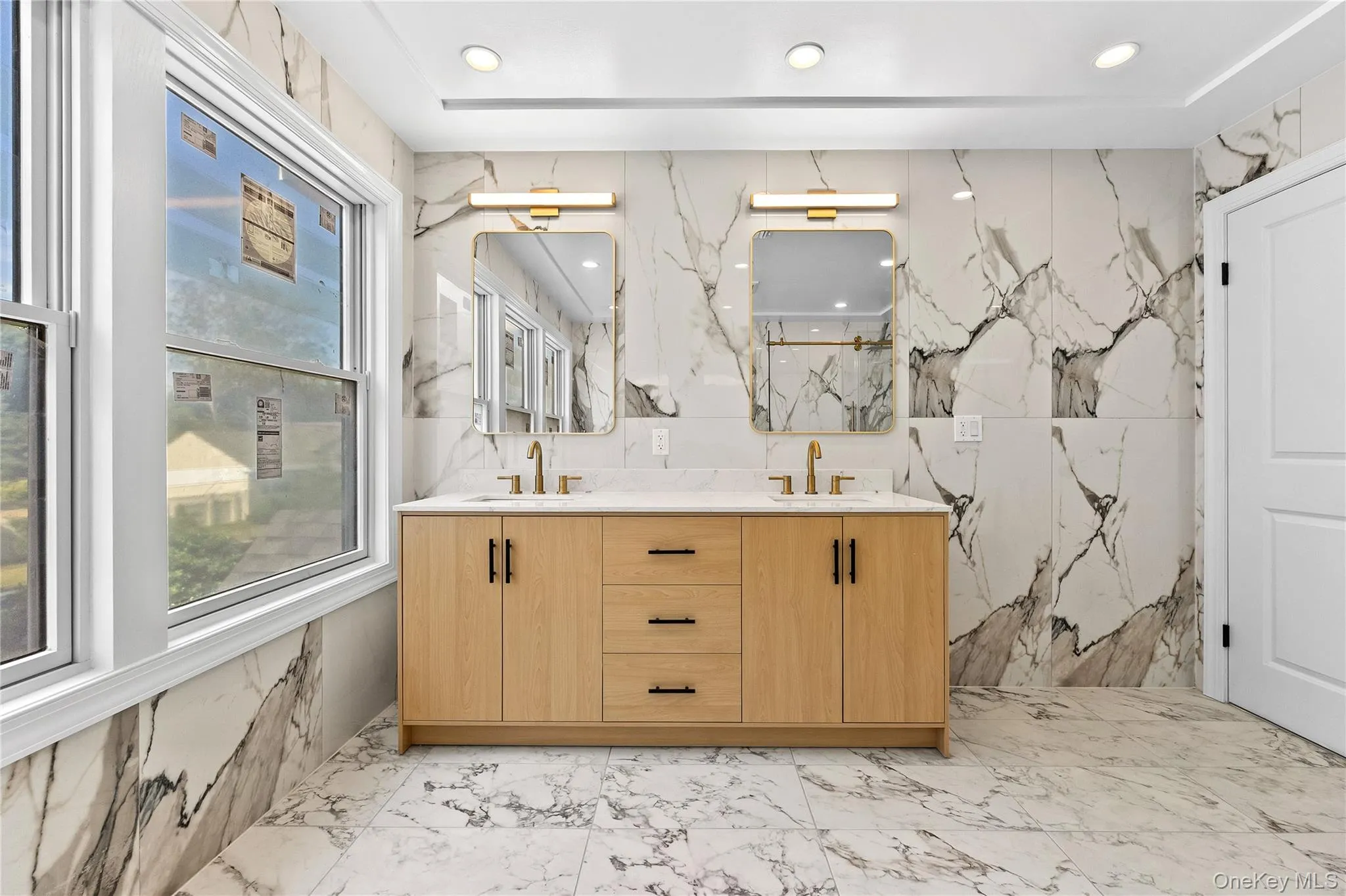 2 CIRCLE Drive, Oyster Bay, NY, 4 Bedrooms Bedrooms, 14 Rooms Rooms,5 BathroomsBathrooms,Residential,For Rent,CIRCLE,0,1053329 2 CIRCLE Drive, Oyster Bay, NY, 4 Bedrooms Bedrooms, 14 Rooms Rooms,5 BathroomsBathrooms,Residential,For Rent,CIRCLE,0,1053329