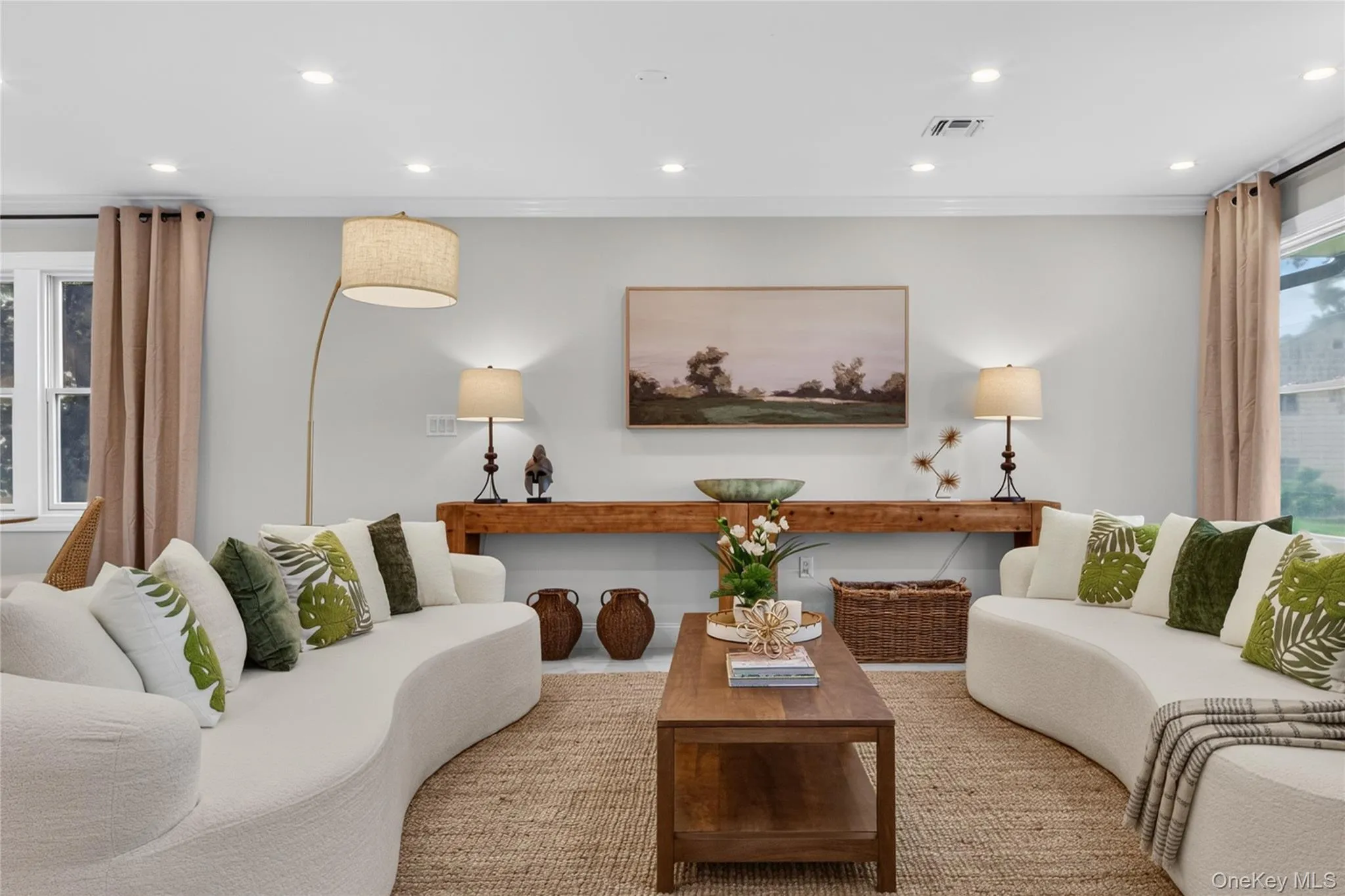 2 CIRCLE Drive, Oyster Bay, NY, 4 Bedrooms Bedrooms, 14 Rooms Rooms,5 BathroomsBathrooms,Residential,For Rent,CIRCLE,0,1053329 2 CIRCLE Drive, Oyster Bay, NY, 4 Bedrooms Bedrooms, 14 Rooms Rooms,5 BathroomsBathrooms,Residential,For Rent,CIRCLE,0,1053329