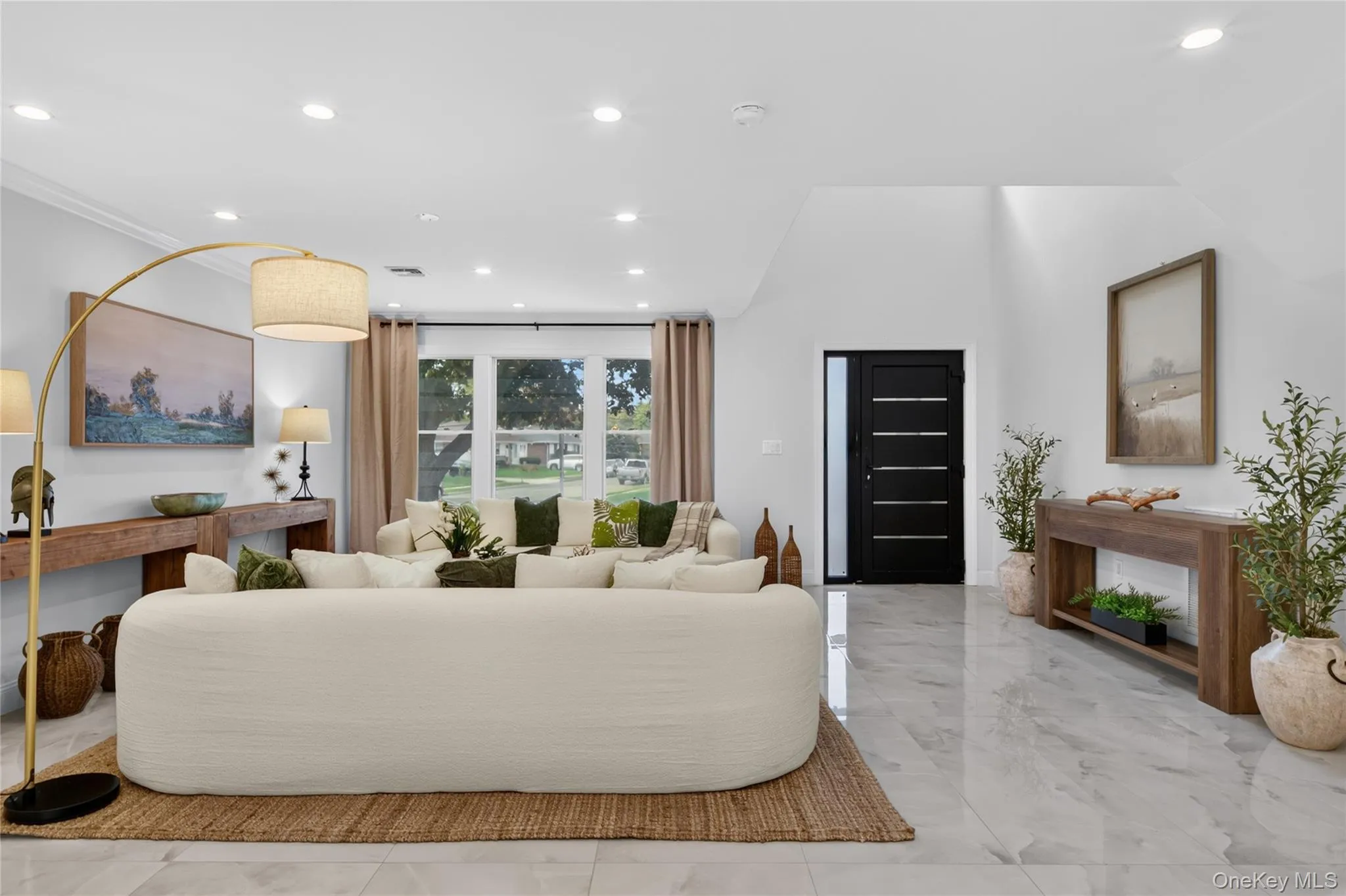 2 CIRCLE Drive, Oyster Bay, NY, 4 Bedrooms Bedrooms, 14 Rooms Rooms,5 BathroomsBathrooms,Residential,For Rent,CIRCLE,0,1053329 2 CIRCLE Drive, Oyster Bay, NY, 4 Bedrooms Bedrooms, 14 Rooms Rooms,5 BathroomsBathrooms,Residential,For Rent,CIRCLE,0,1053329